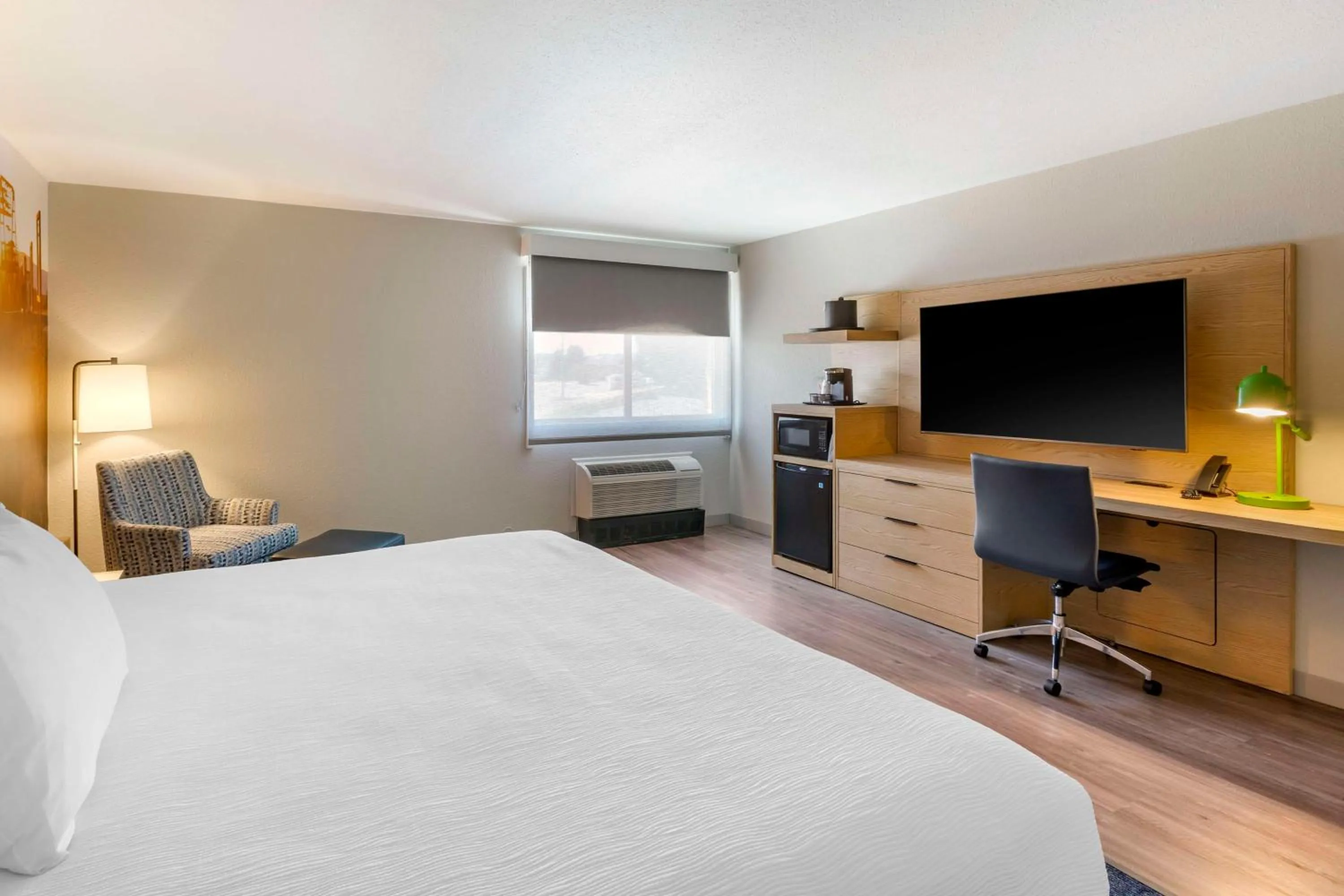 Bedroom, Bed in Best Western Plus Butte Plaza Inn