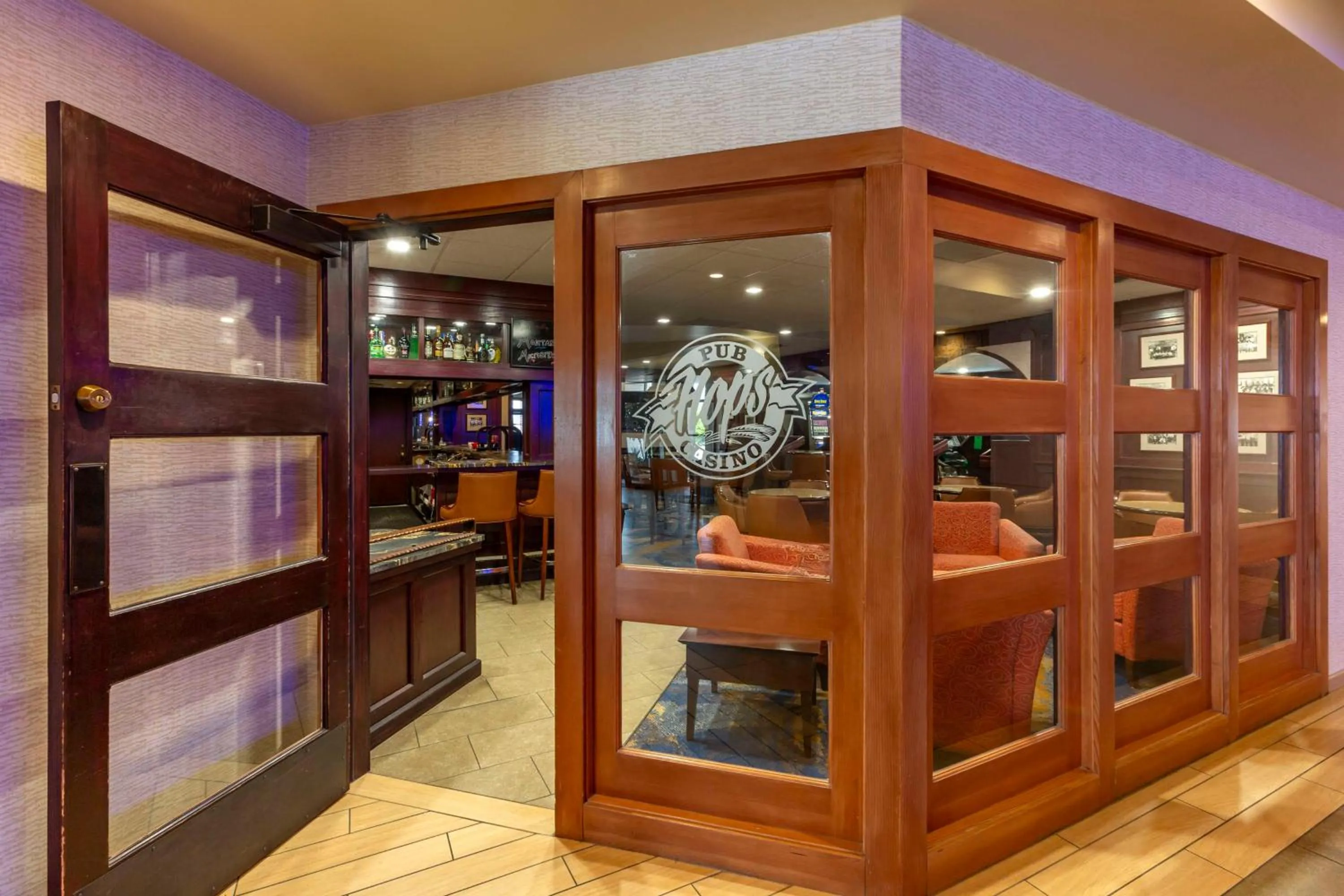 Lounge or bar in Best Western Plus Butte Plaza Inn