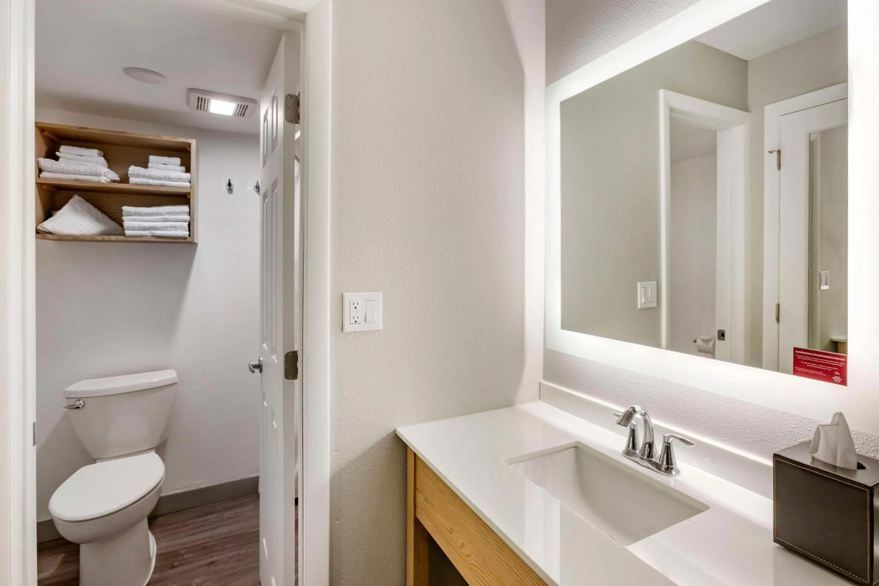 Bathroom in Best Western Plus Butte Plaza Inn