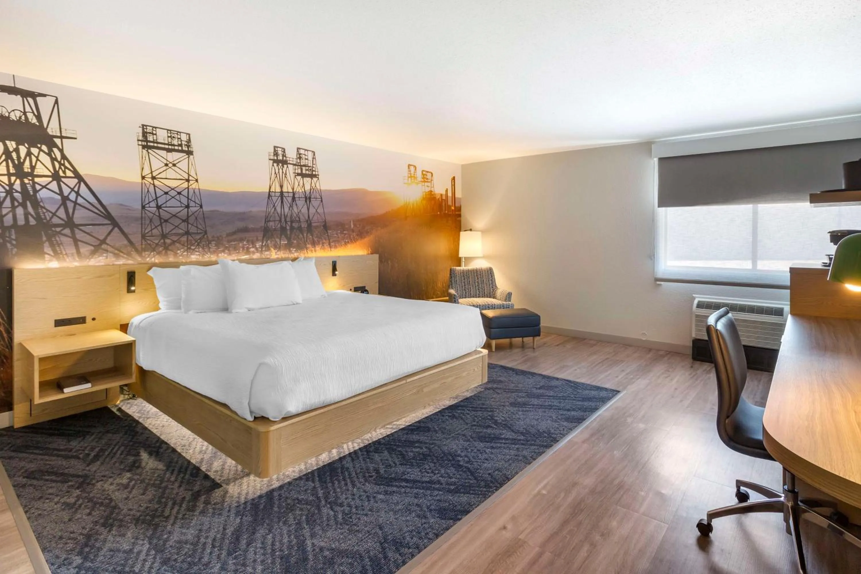 Bedroom, Bed in Best Western Plus Butte Plaza Inn