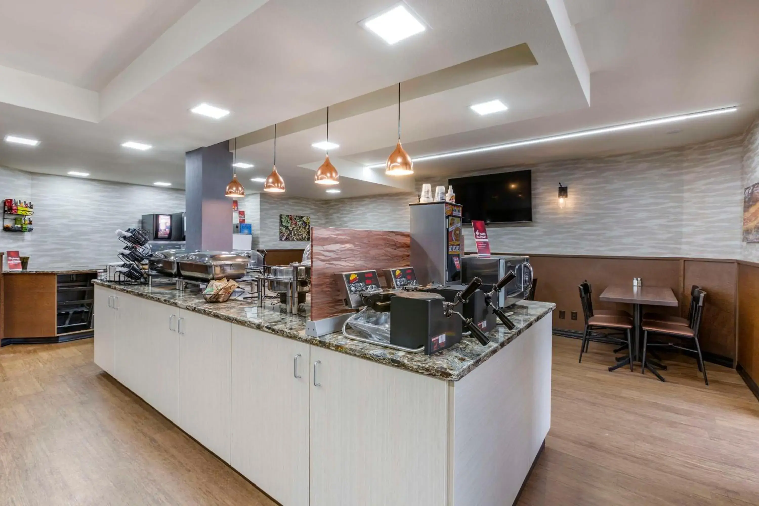 Breakfast in Best Western Plus Butte Plaza Inn Breakfast in Best Western Plus Butte Plaza Inn