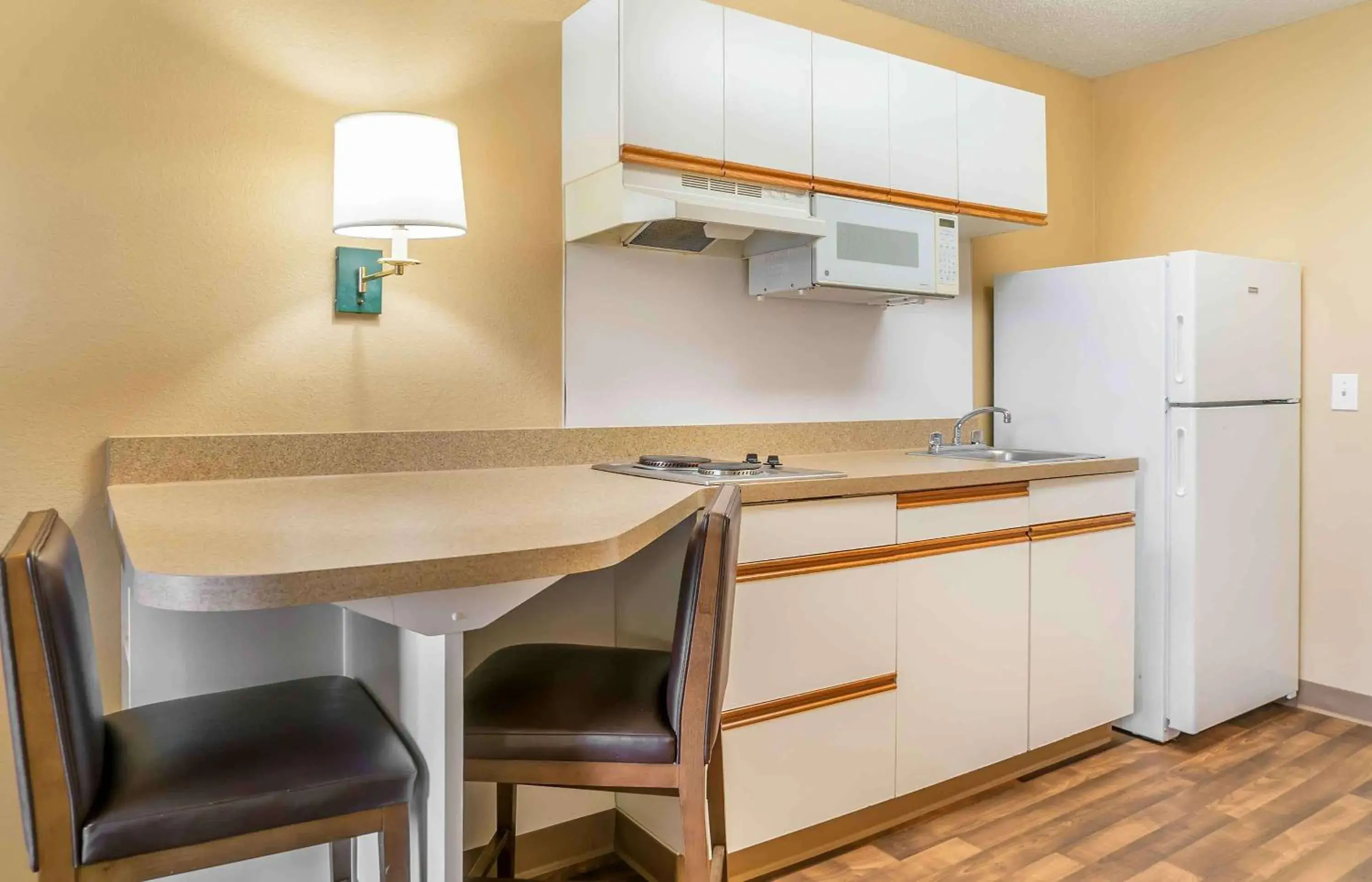 Bedroom in Auburn Hills Extended Stay Inn Bedroom in Auburn Hills Extended Stay Inn