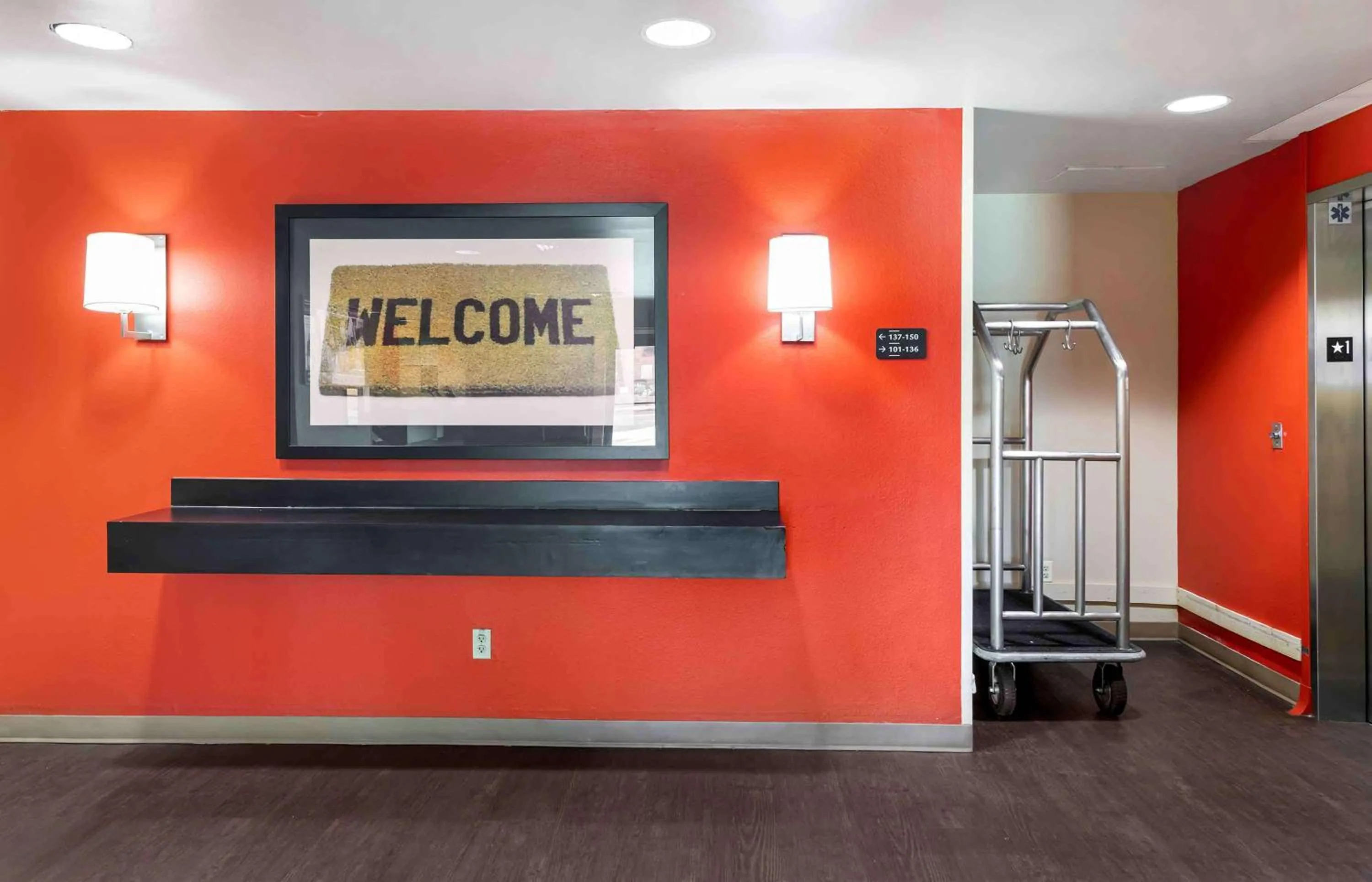 Lobby or reception in Extended Stay America Suites - Los Angeles - Long Beach Airport