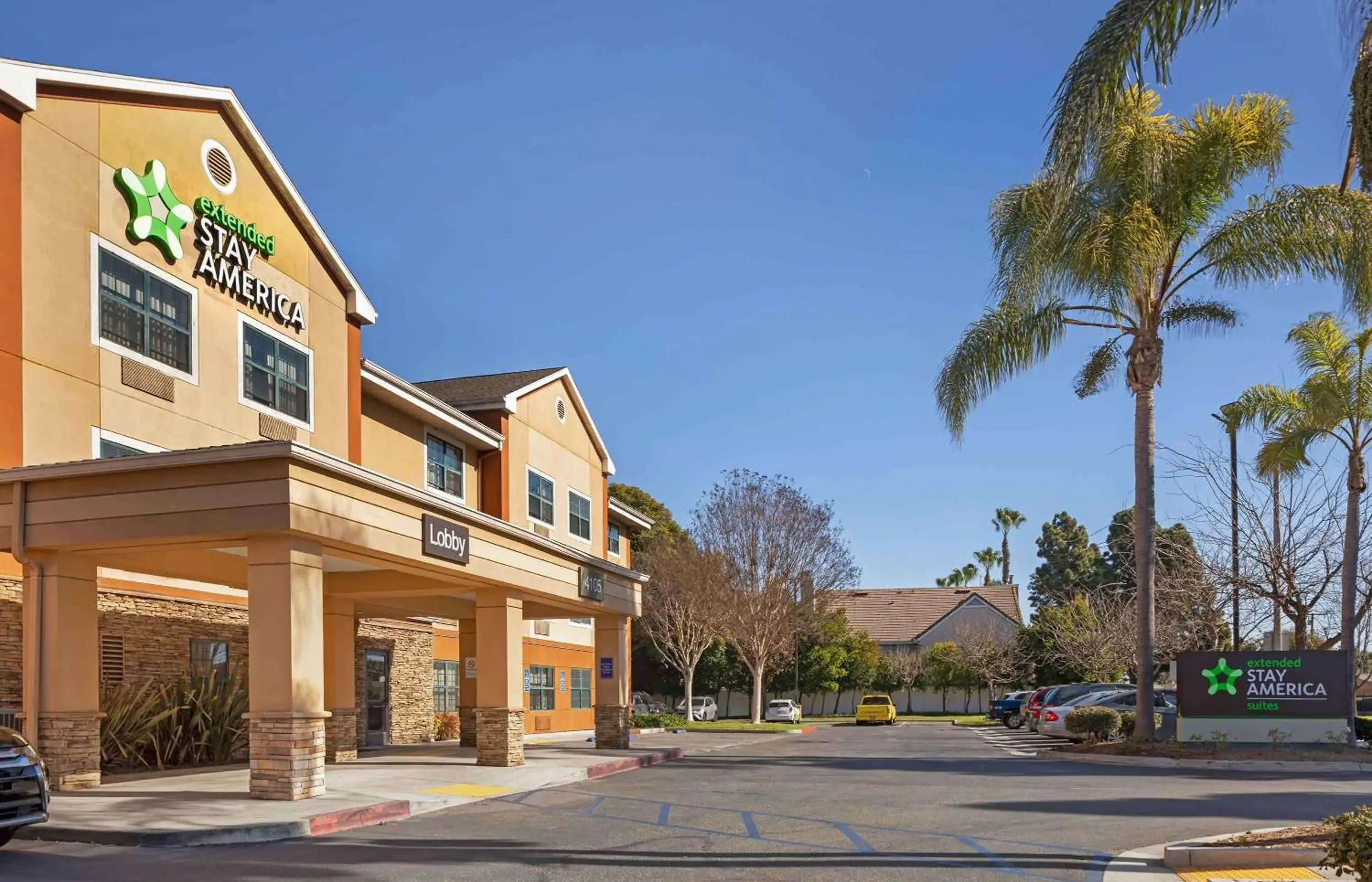 Property building in Extended Stay America Suites - Los Angeles - Long Beach Airport Property building in Extended Stay America Suites - Los Angeles - Long Beach Airport