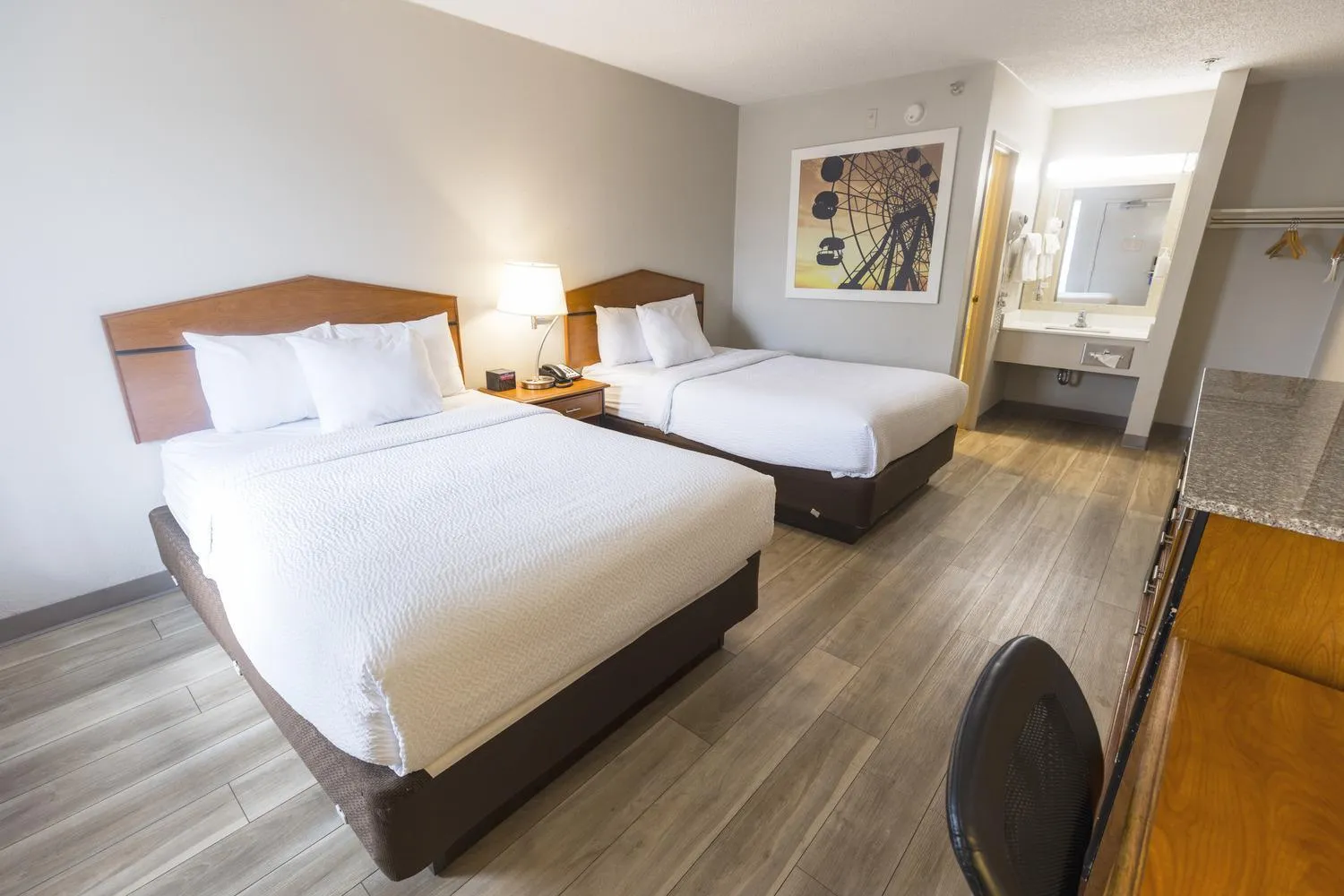 Bedroom, Bed in Days Inn by Wyndham Florence Cincinnati Area