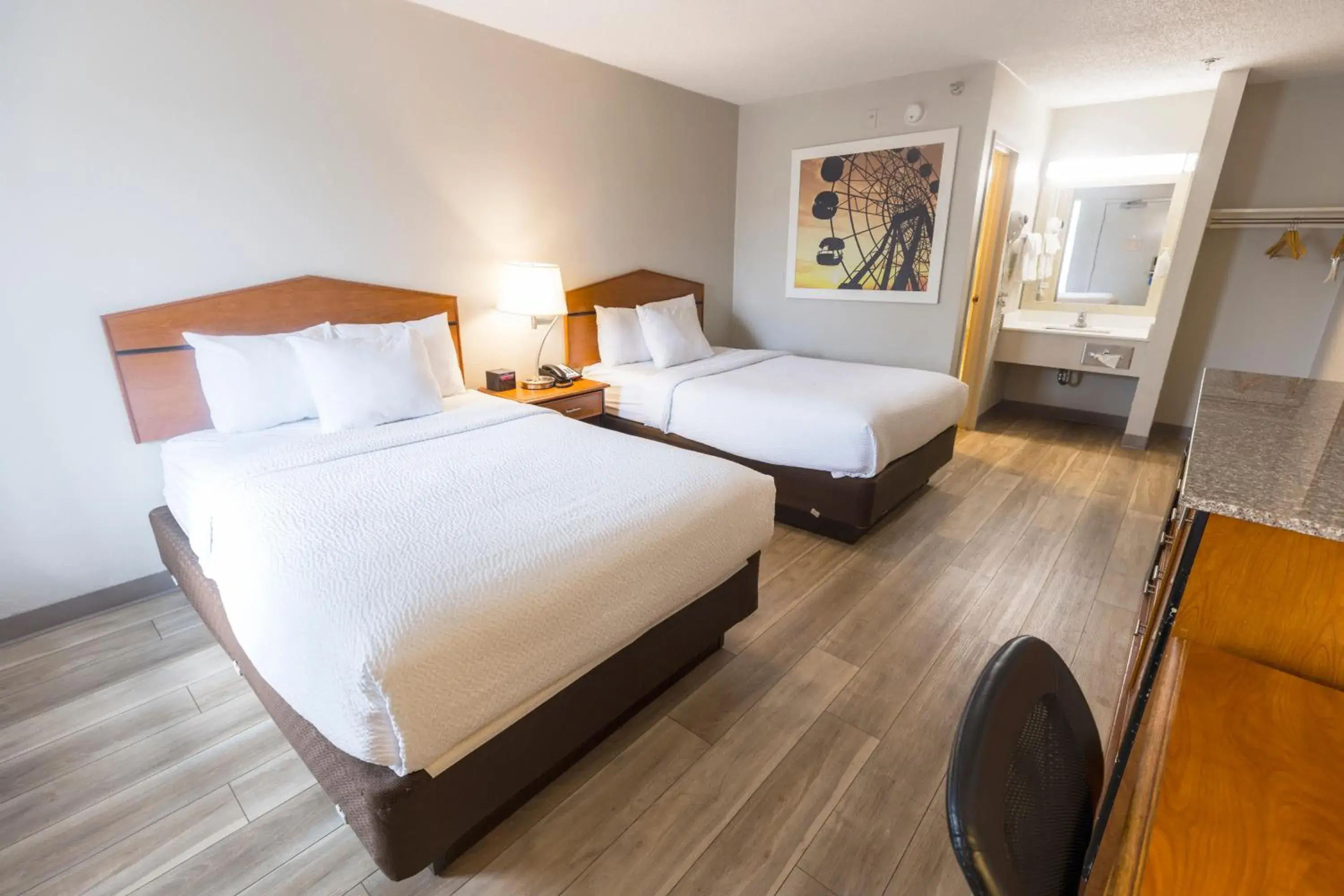 Bed in Days Inn by Wyndham Florence Cincinnati Area Bed in Days Inn by Wyndham Florence Cincinnati Area