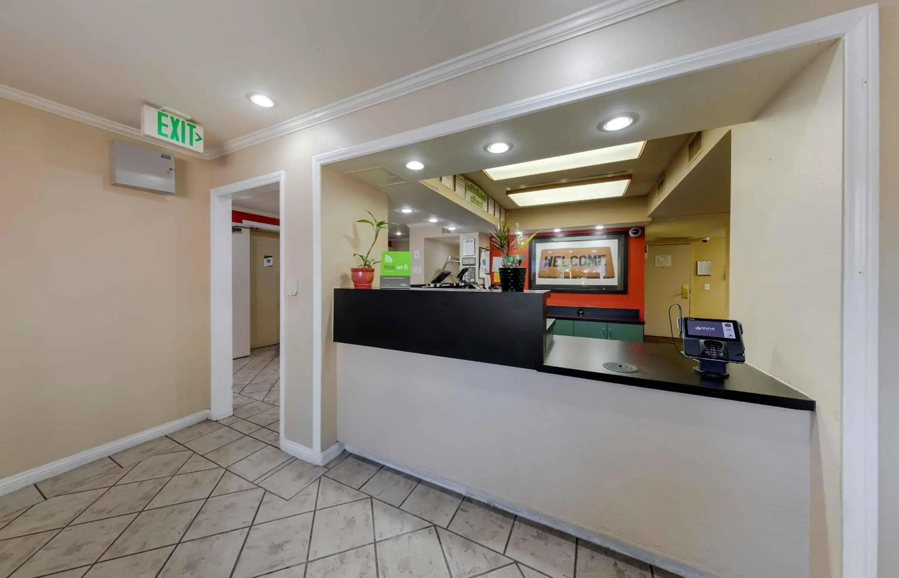 Lobby or reception in Extended Stay America Suites - Orange County - Cypress Lobby or reception in Extended Stay America Suites - Orange County - Cypress
