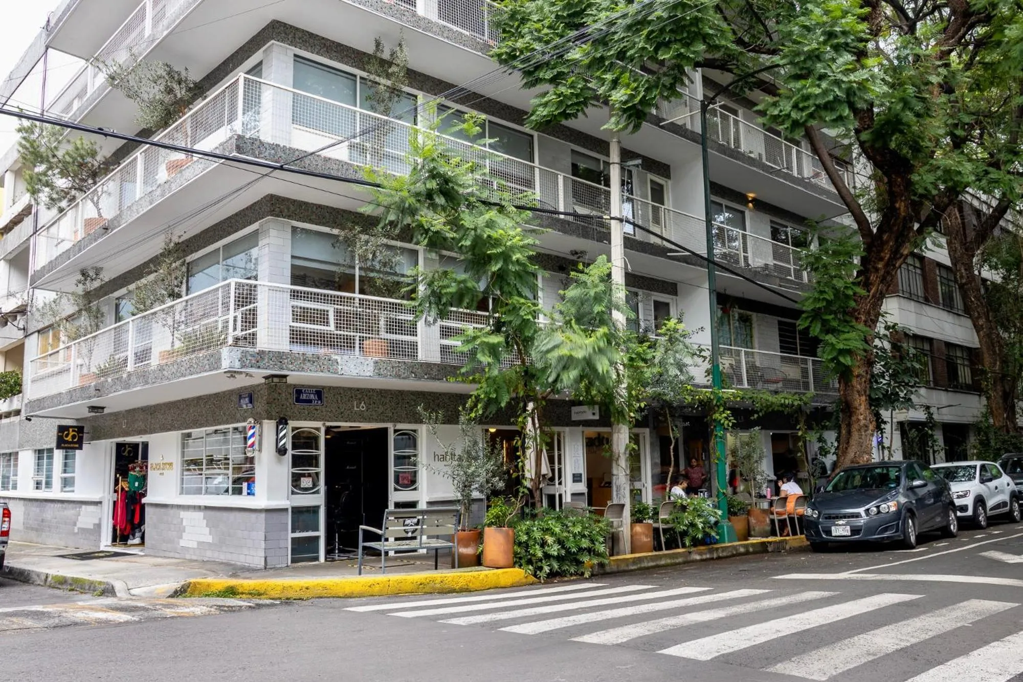 Facade/entrance in Mi Zona Lodging WTC