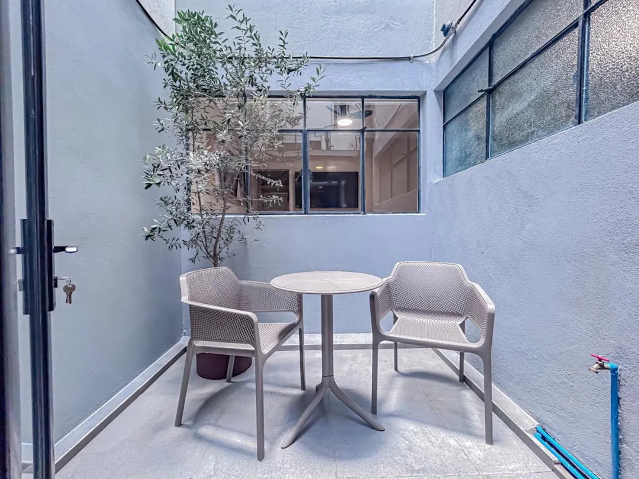 Patio in Mi Zona Lodging WTC