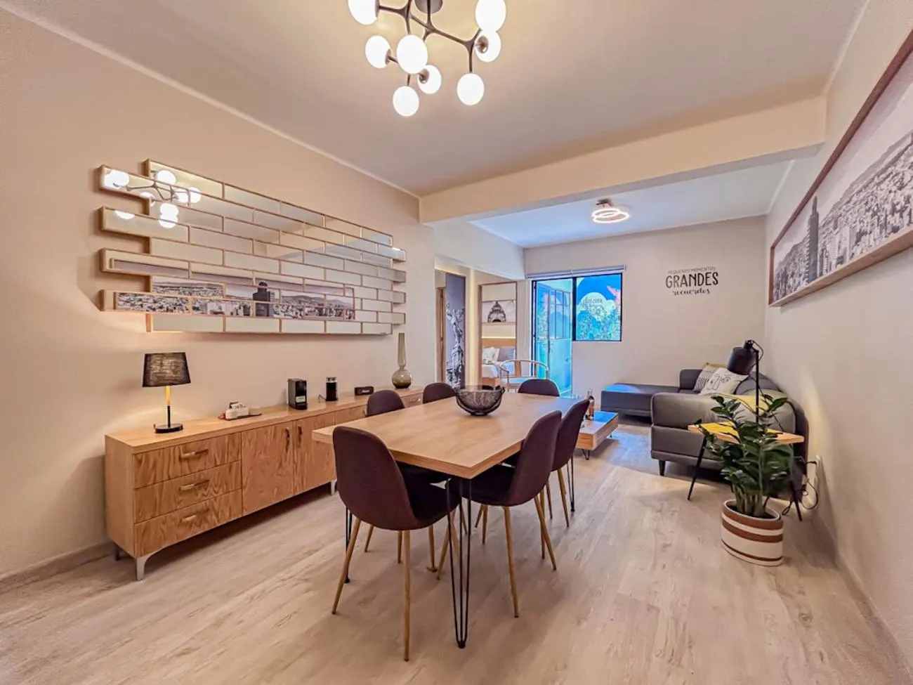 Living room in Mi Zona Lodging WTC