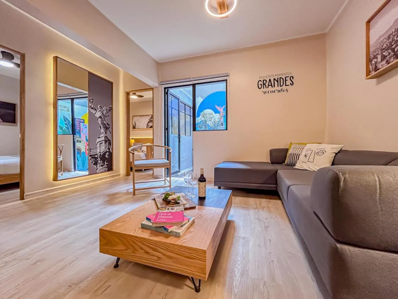 Living room in Mi Zona Lodging WTC