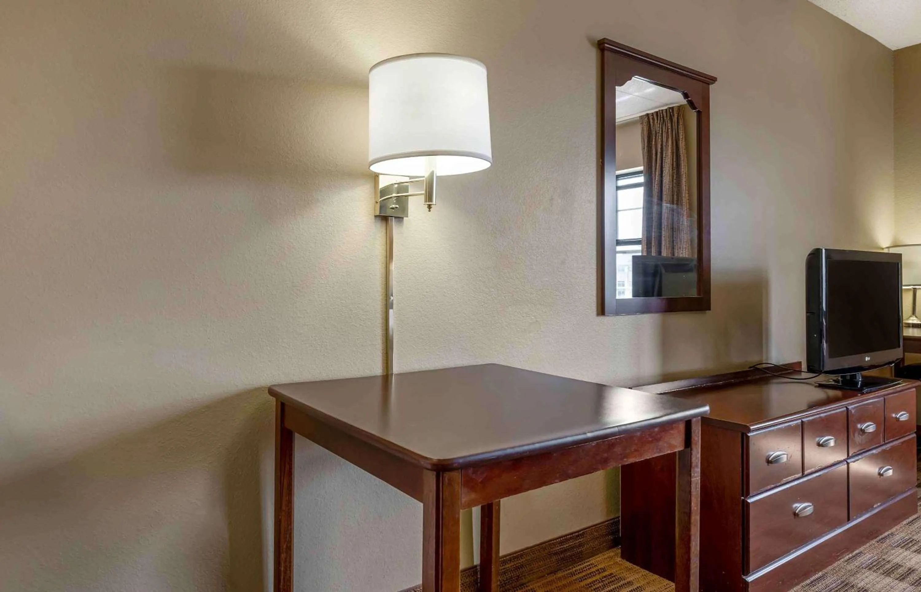 Bedroom in Extended Stay America Suites - Chicago - Midway