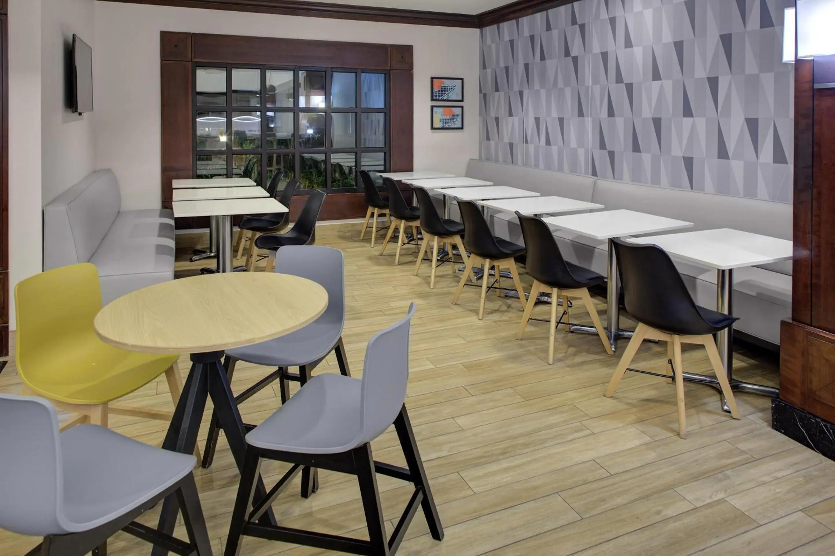 Restaurant/places to eat in Hyatt House Parsippany Whippany Restaurant/places to eat in Hyatt House Parsippany Whippany