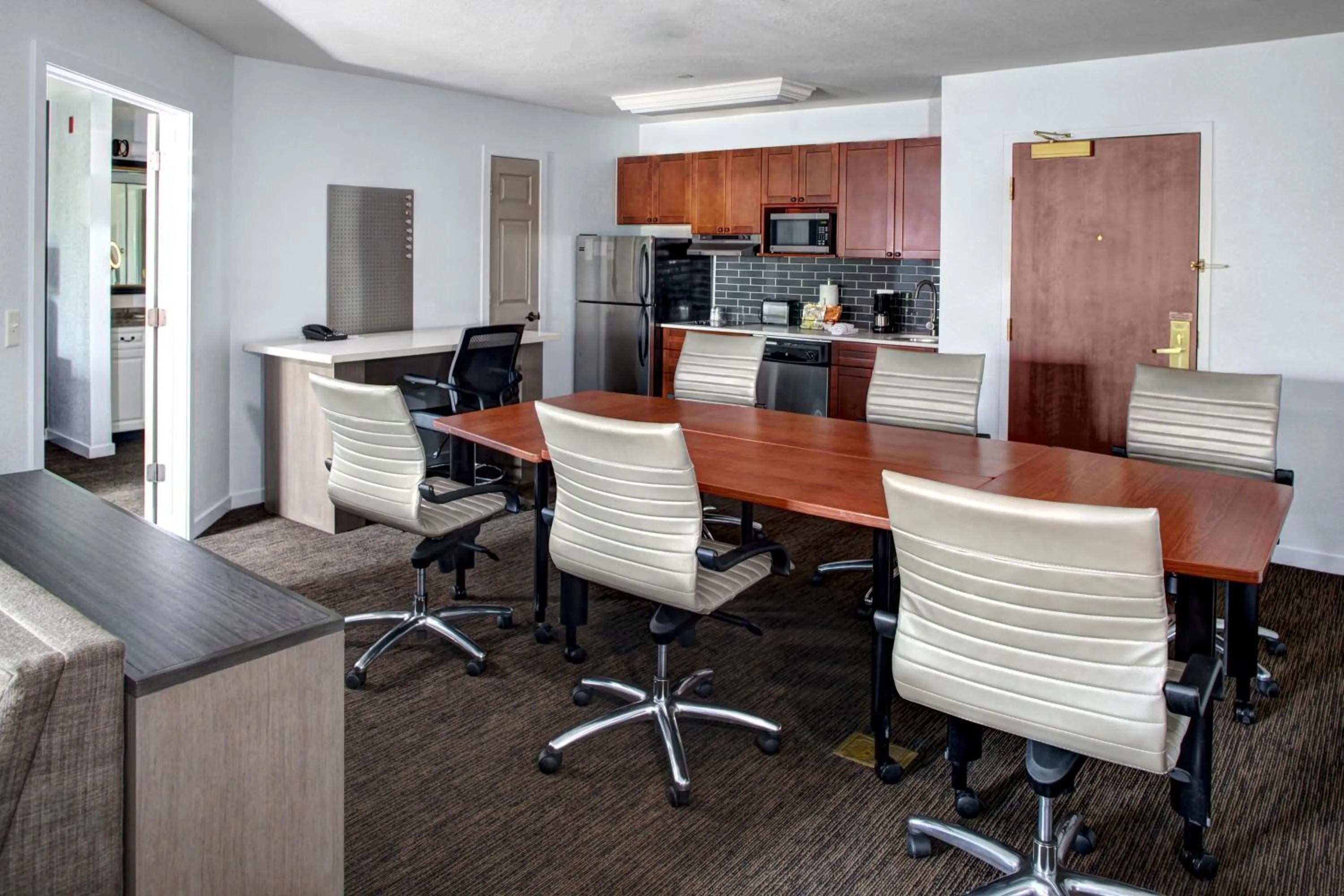 Photo of the whole room in Hyatt House Parsippany Whippany