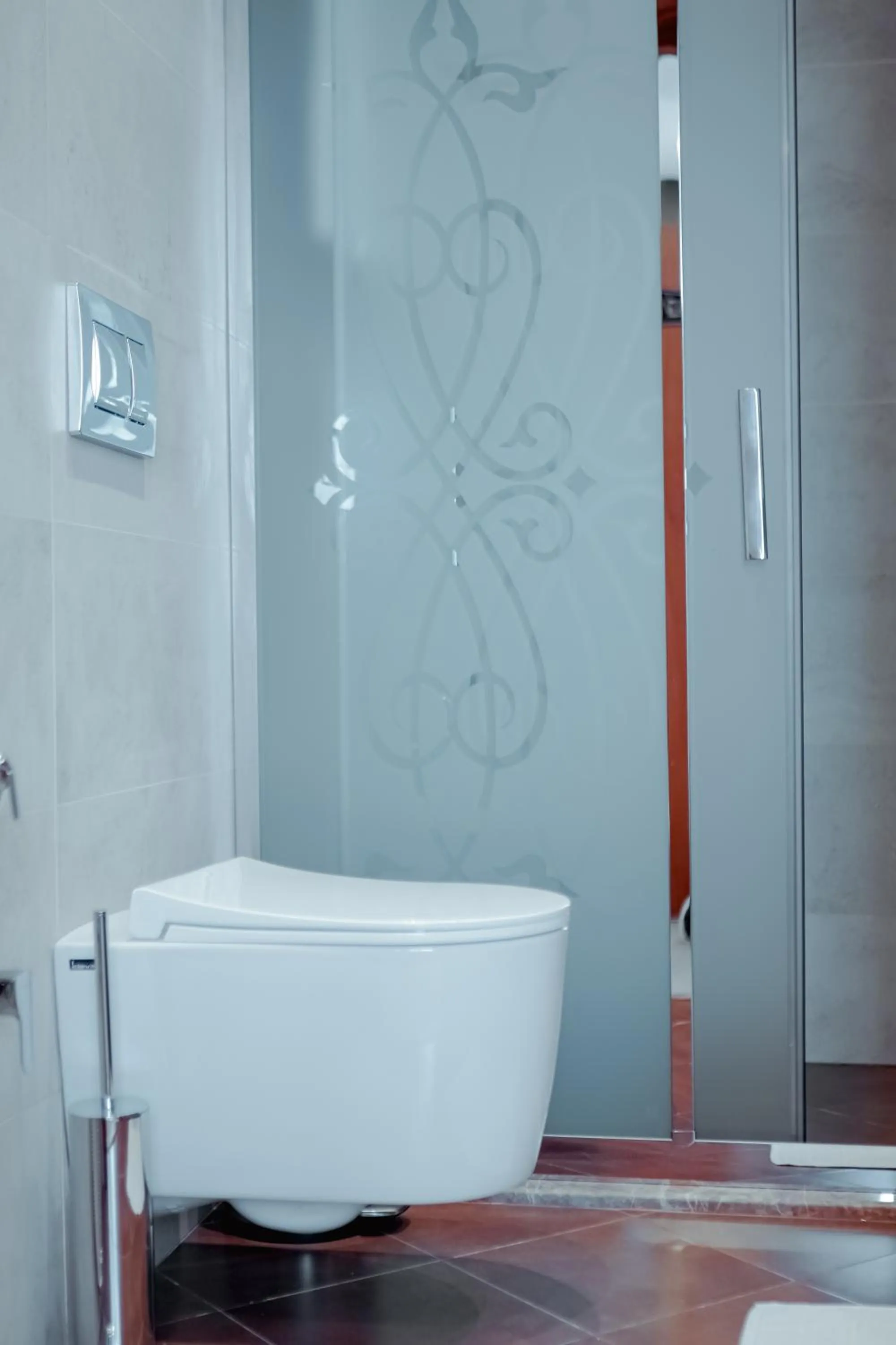 Toilet in Khazar Inji Hotel