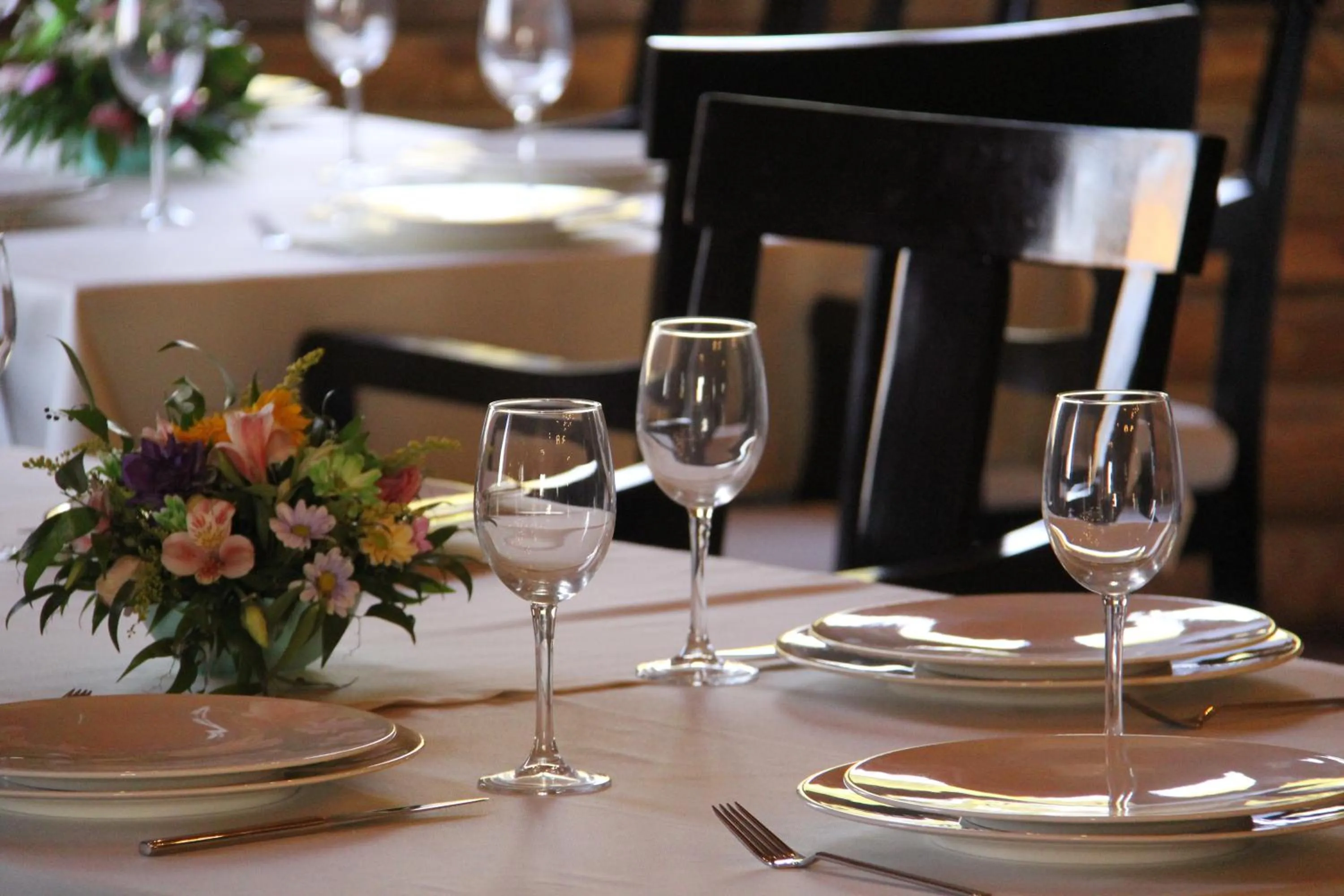 Restaurant/places to eat in Khazar Inji Hotel