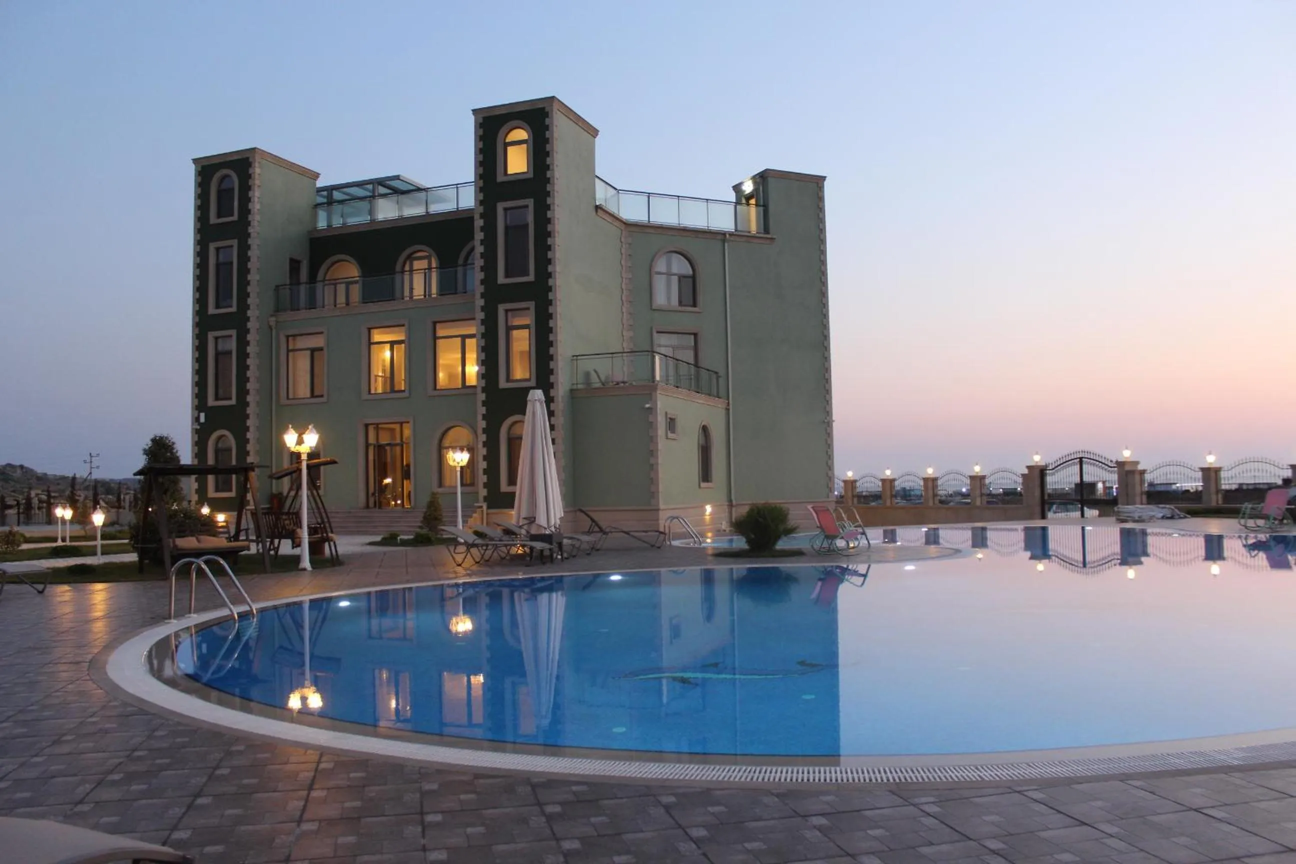 Property building in Khazar Inji Hotel