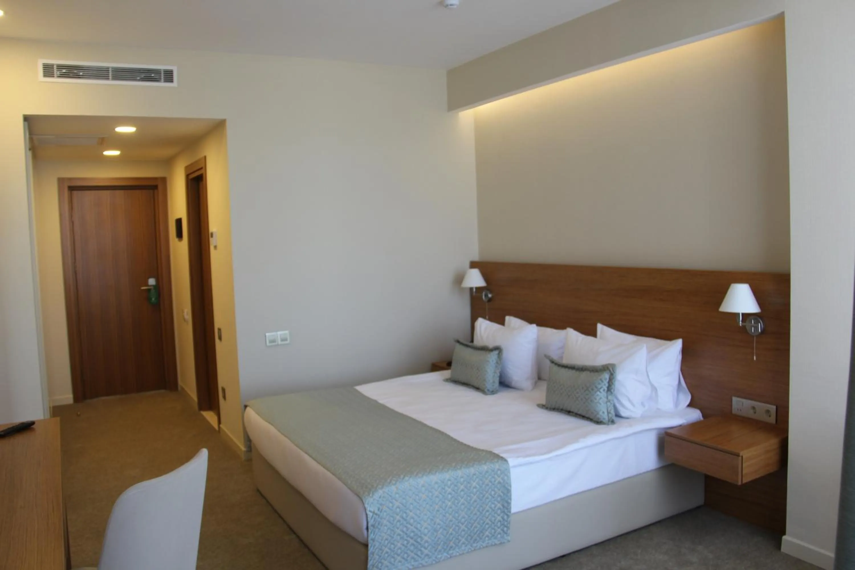 Bed in Khazar Inji Hotel