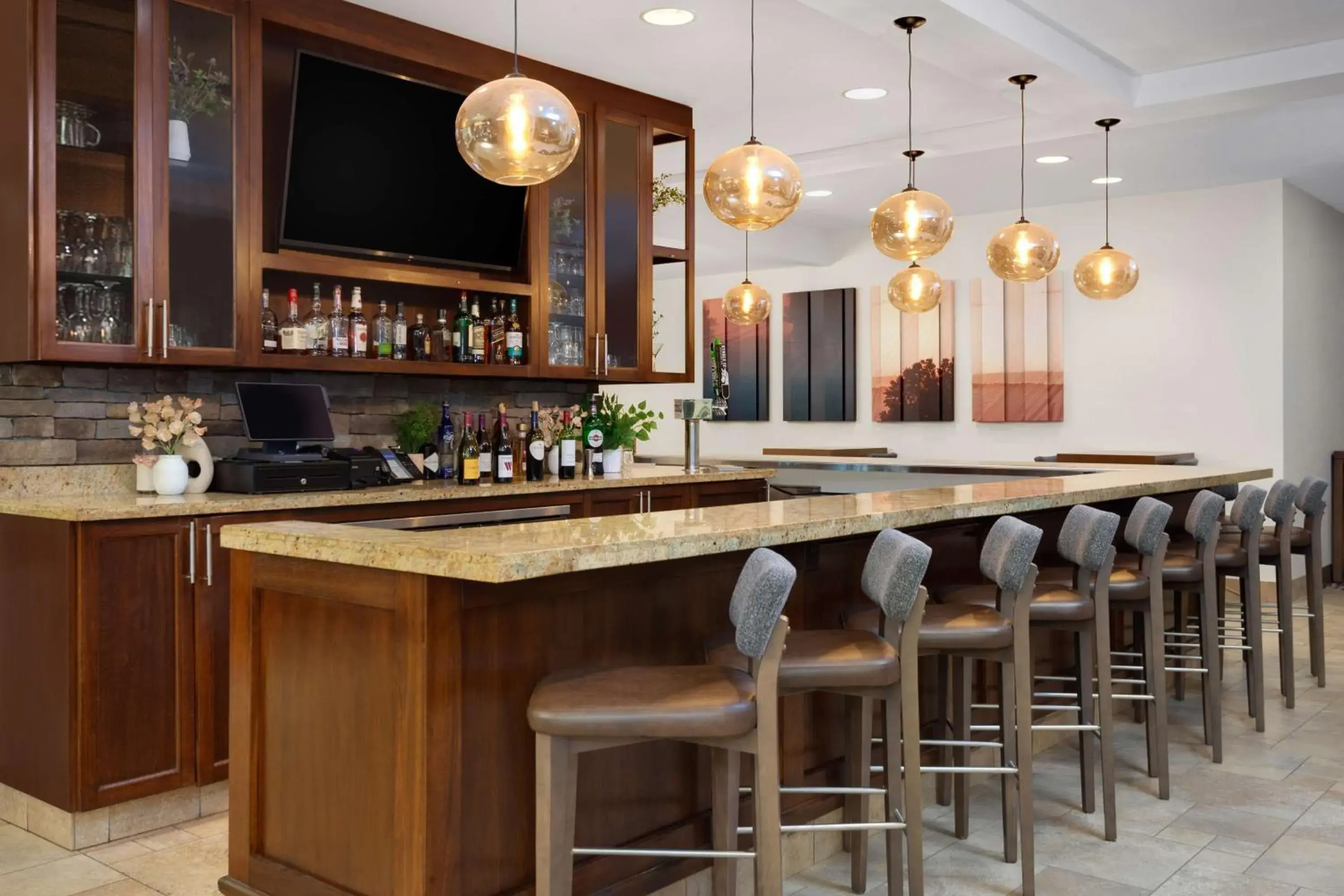 Lounge or bar in Hilton Garden Inn Valley Forge/Oaks Lounge or bar in Hilton Garden Inn Valley Forge/Oaks