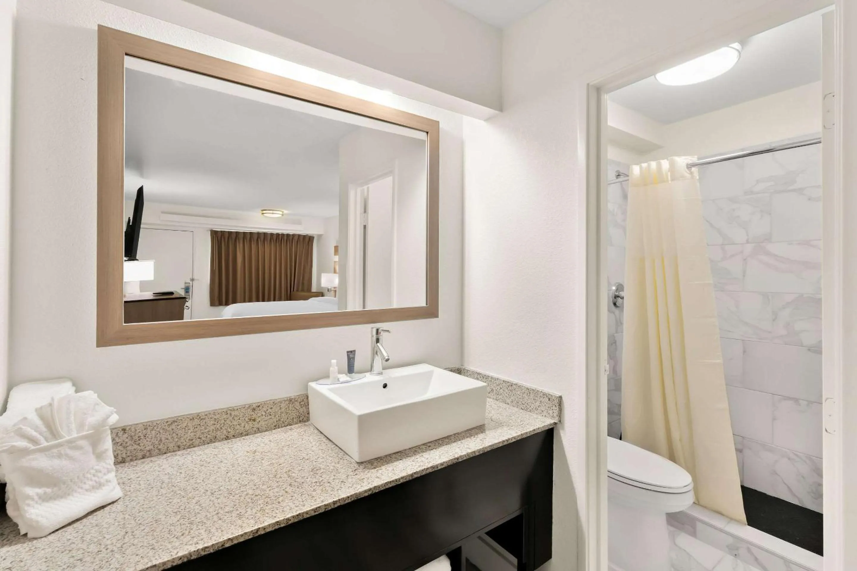 Bathroom in Clarion Pointe Kennesaw Town Center