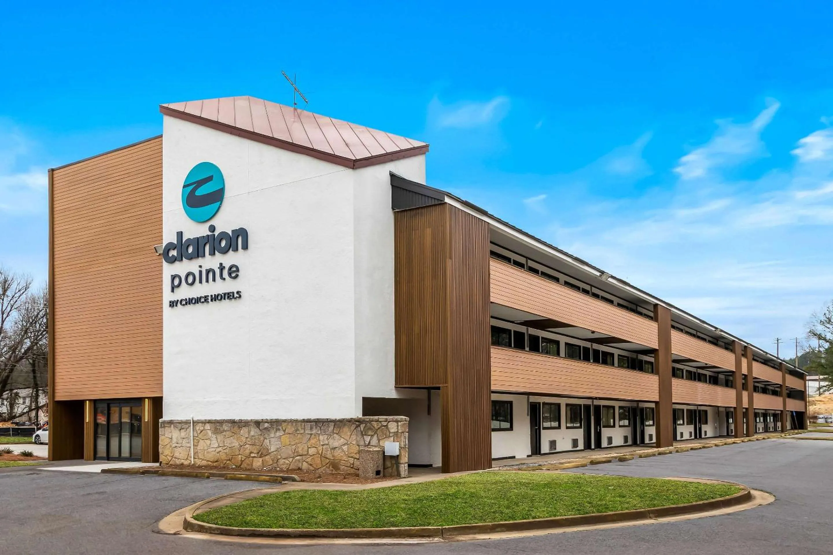 Property building in Clarion Pointe Kennesaw Town Center