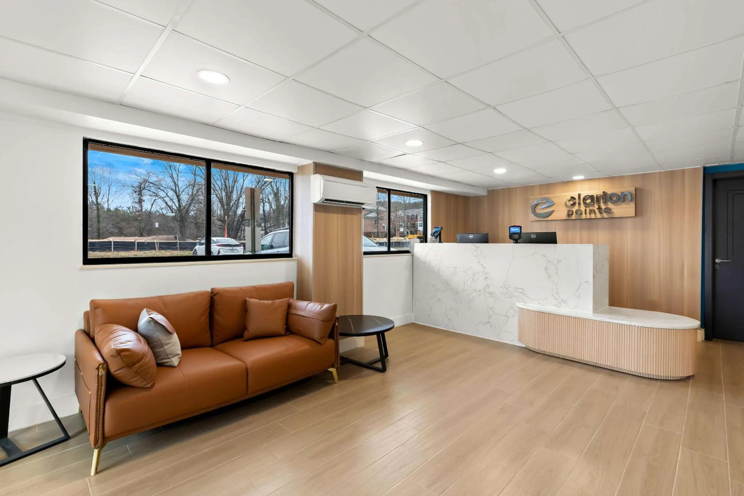 Lobby or reception in Clarion Pointe Kennesaw Town Center