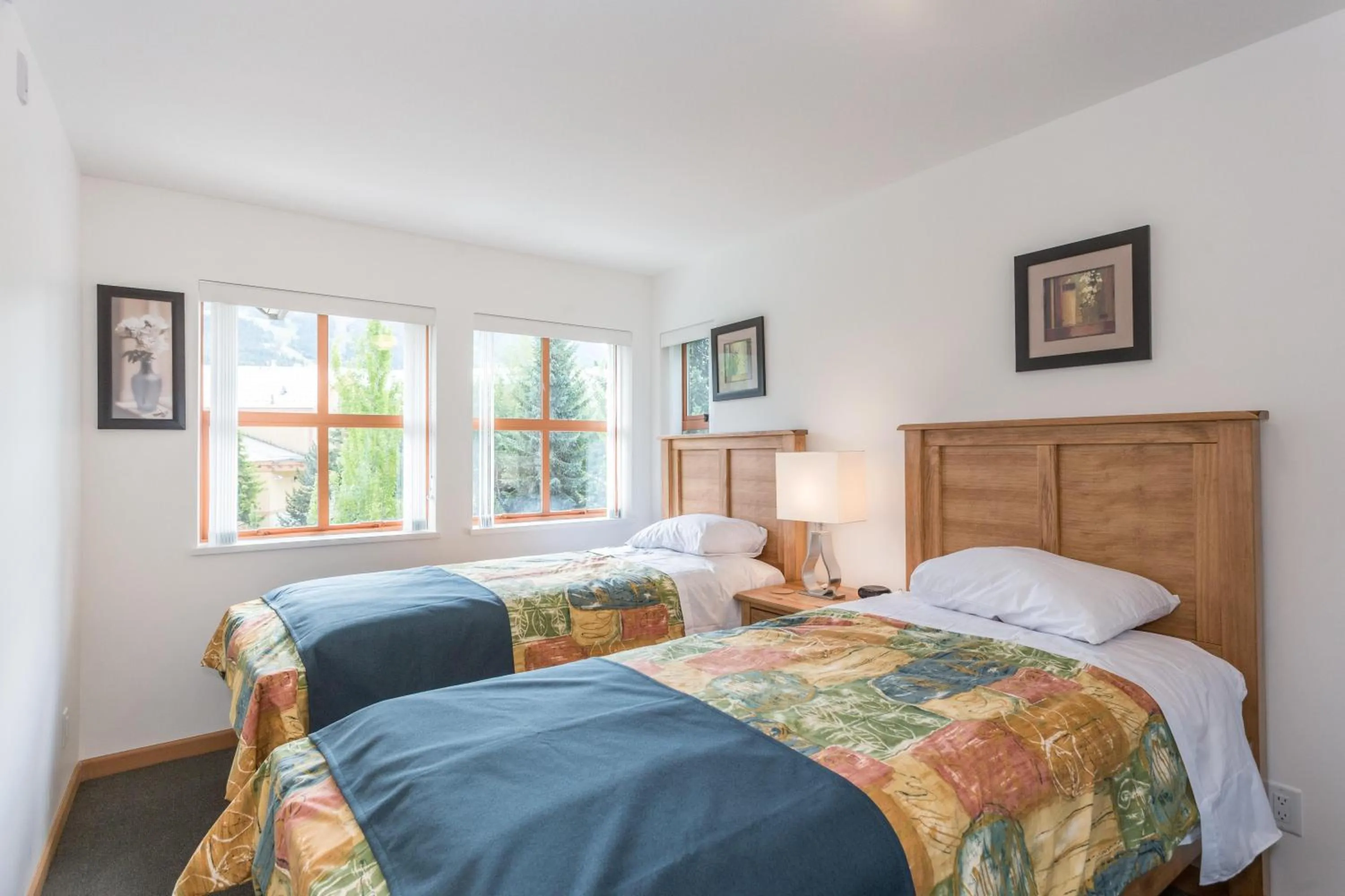 Bed in Bright and Clean, Walk Everywhere, Shared Pool and Hot Tub