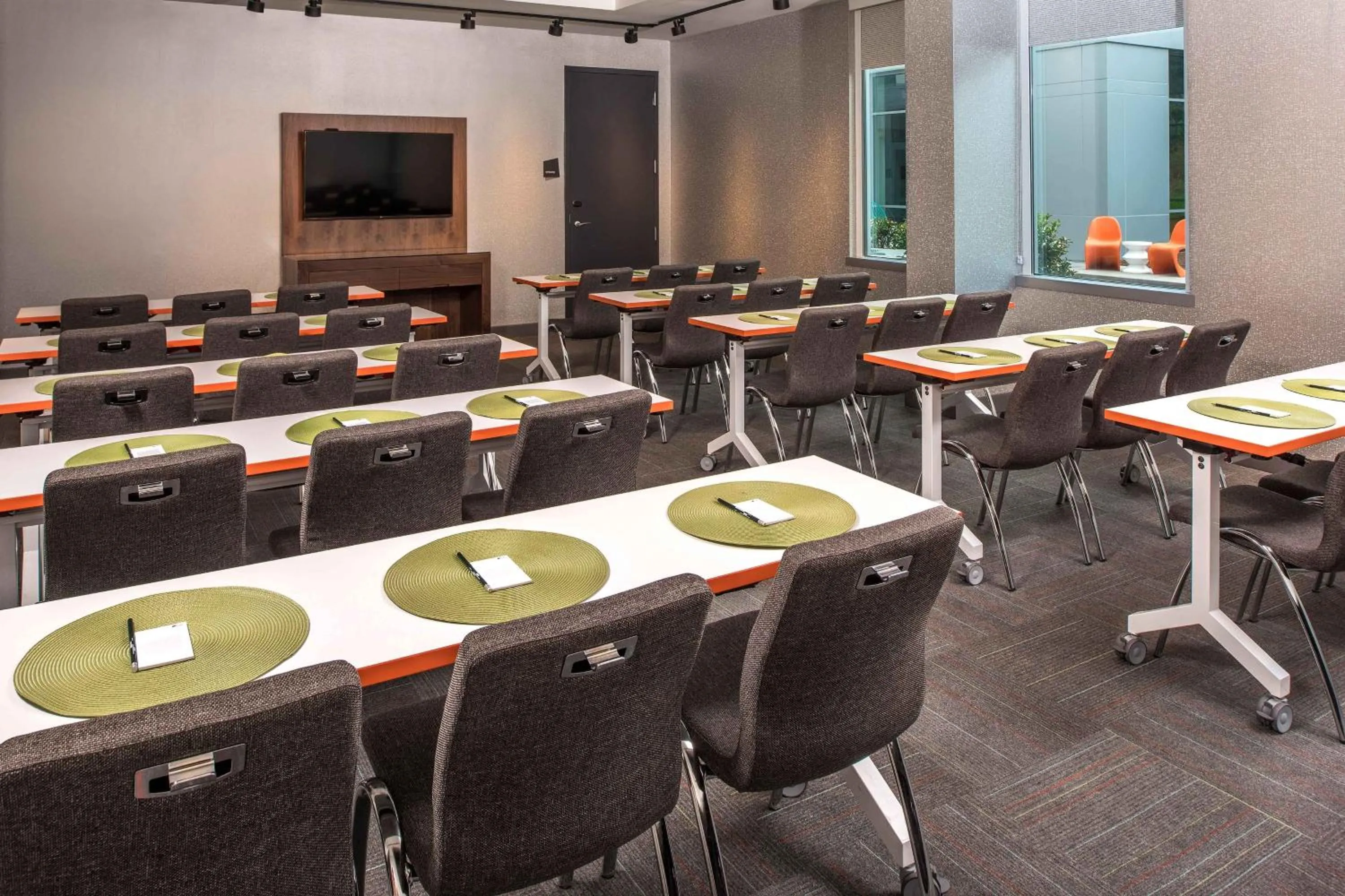 Meeting/conference room in Aloft Charlotte Ballantyne