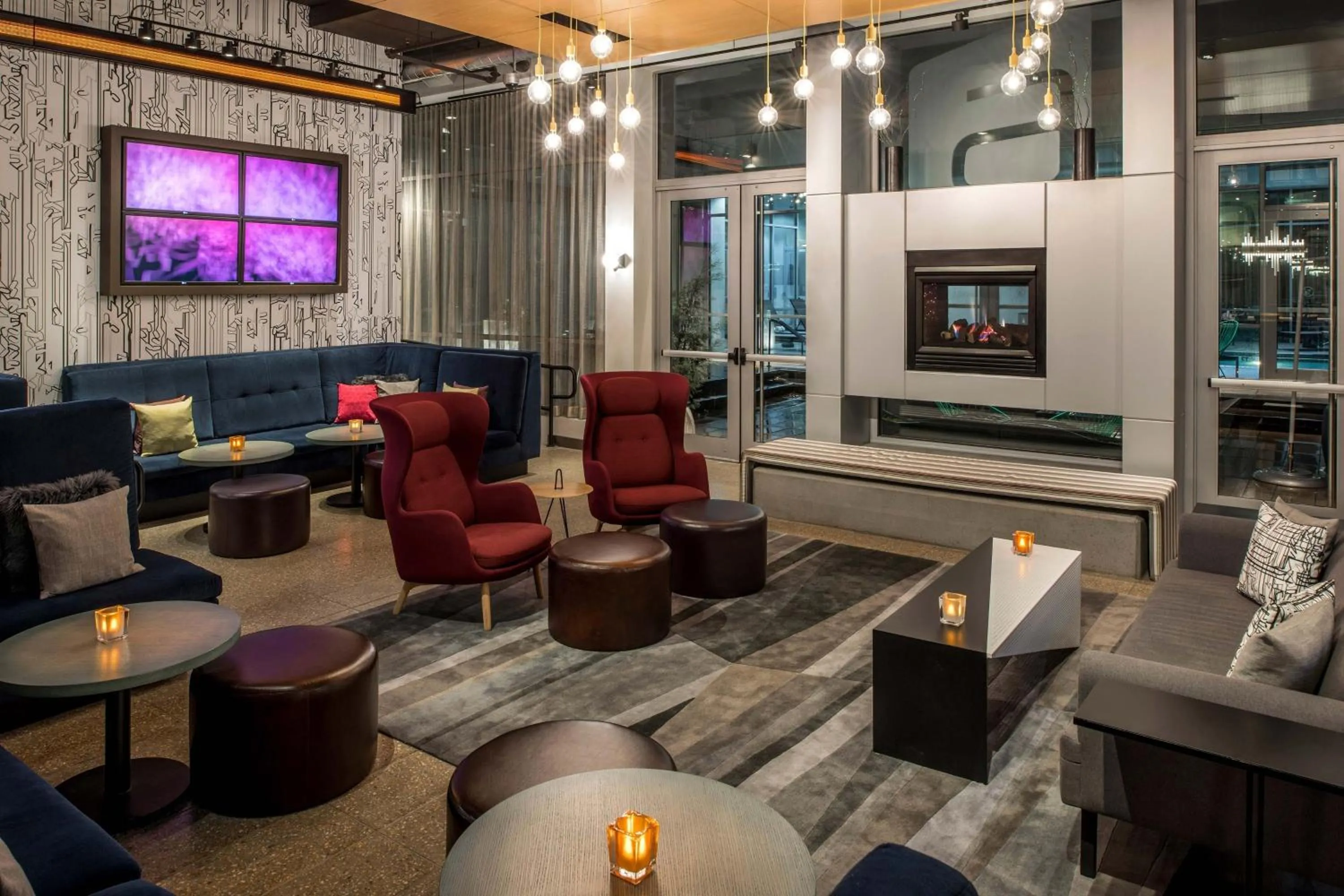 Lobby or reception in Aloft Charlotte Ballantyne