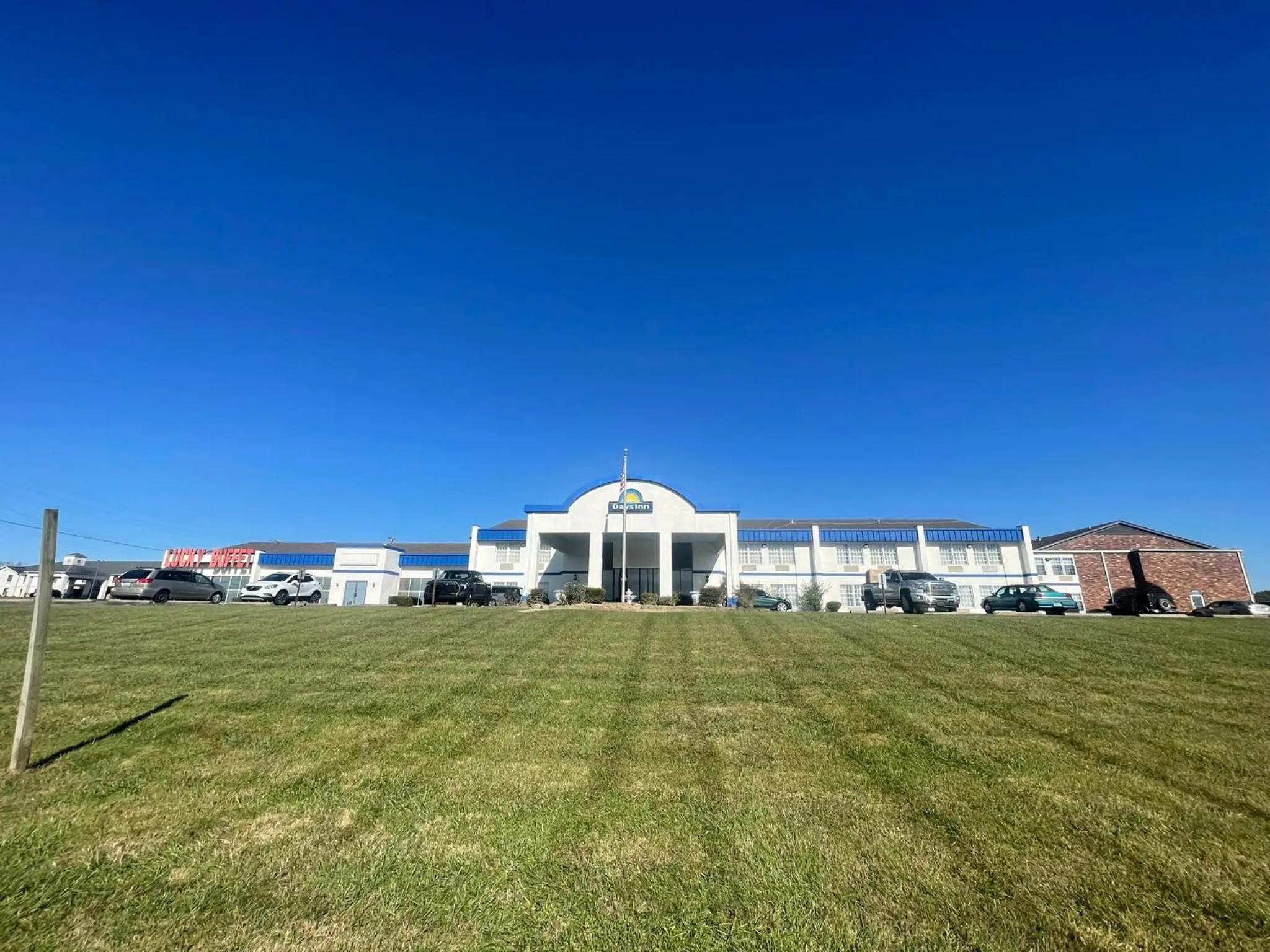 Property building in Days Inn by Wyndham Madisonville