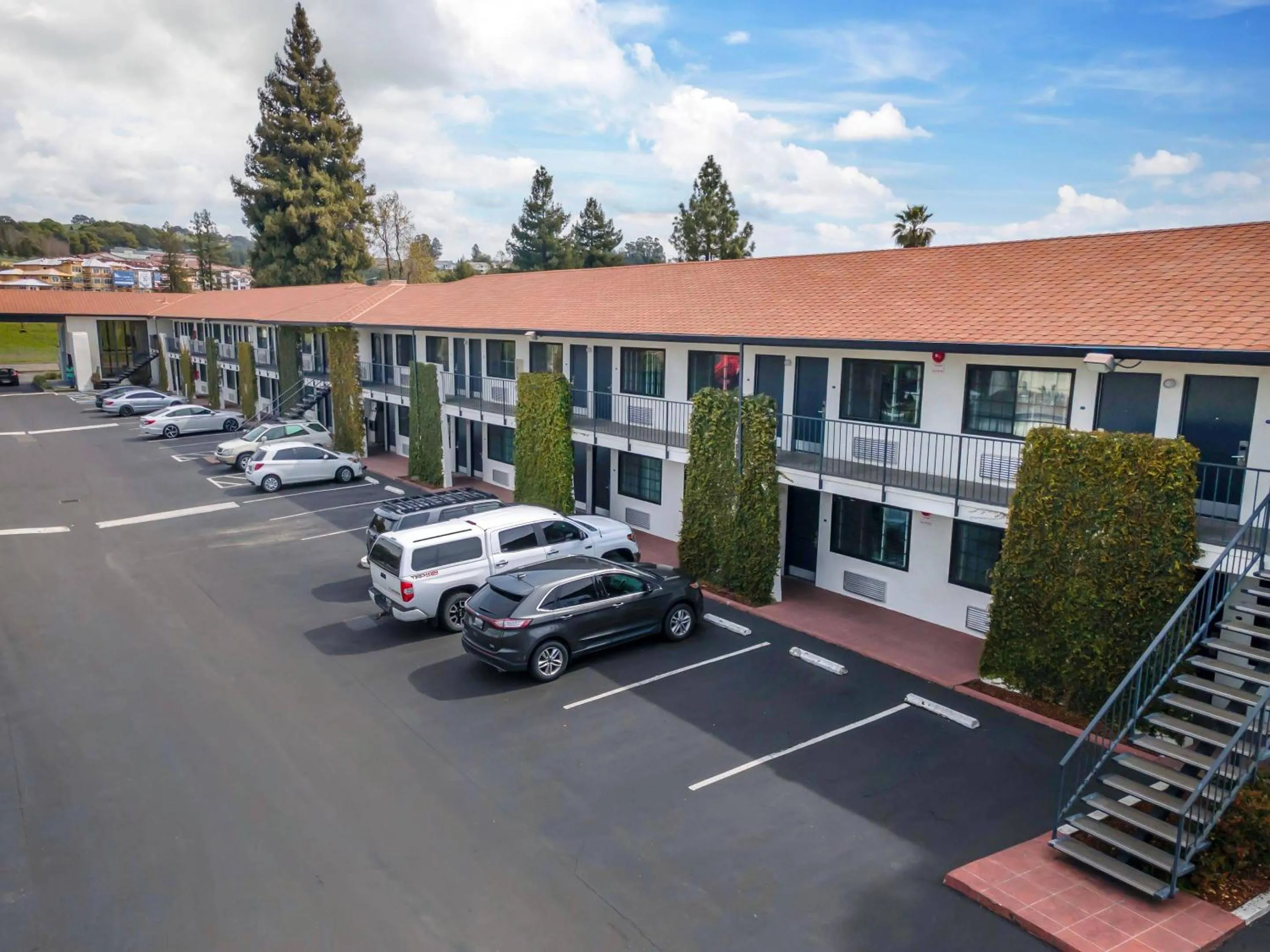 Property building in The Sandman Santa Rosa Sonoma, an Ascend Collection Hotel