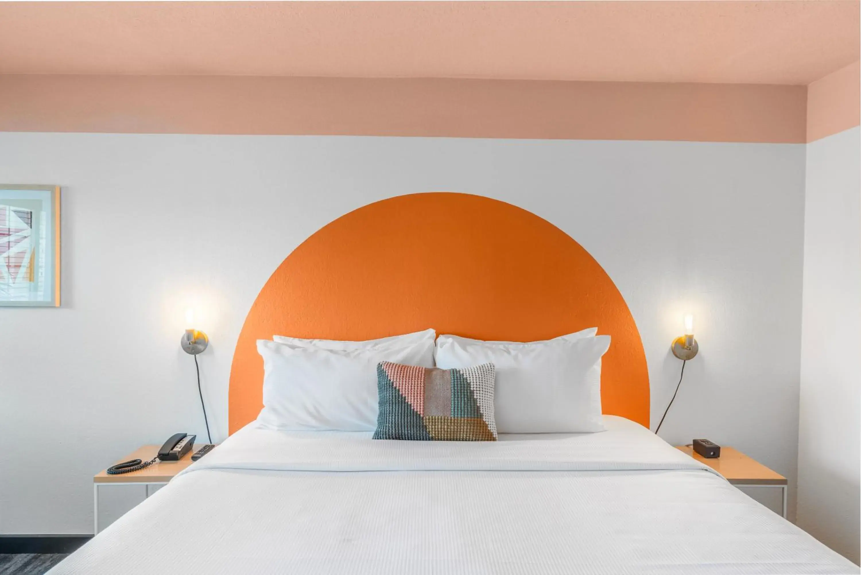 Efficiency King Room - Non Smoking in The Sandman Santa Rosa Sonoma, an Ascend Collection Hotel Efficiency King Room - Non Smoking in The Sandman Santa Rosa Sonoma, an Ascend Collection Hotel