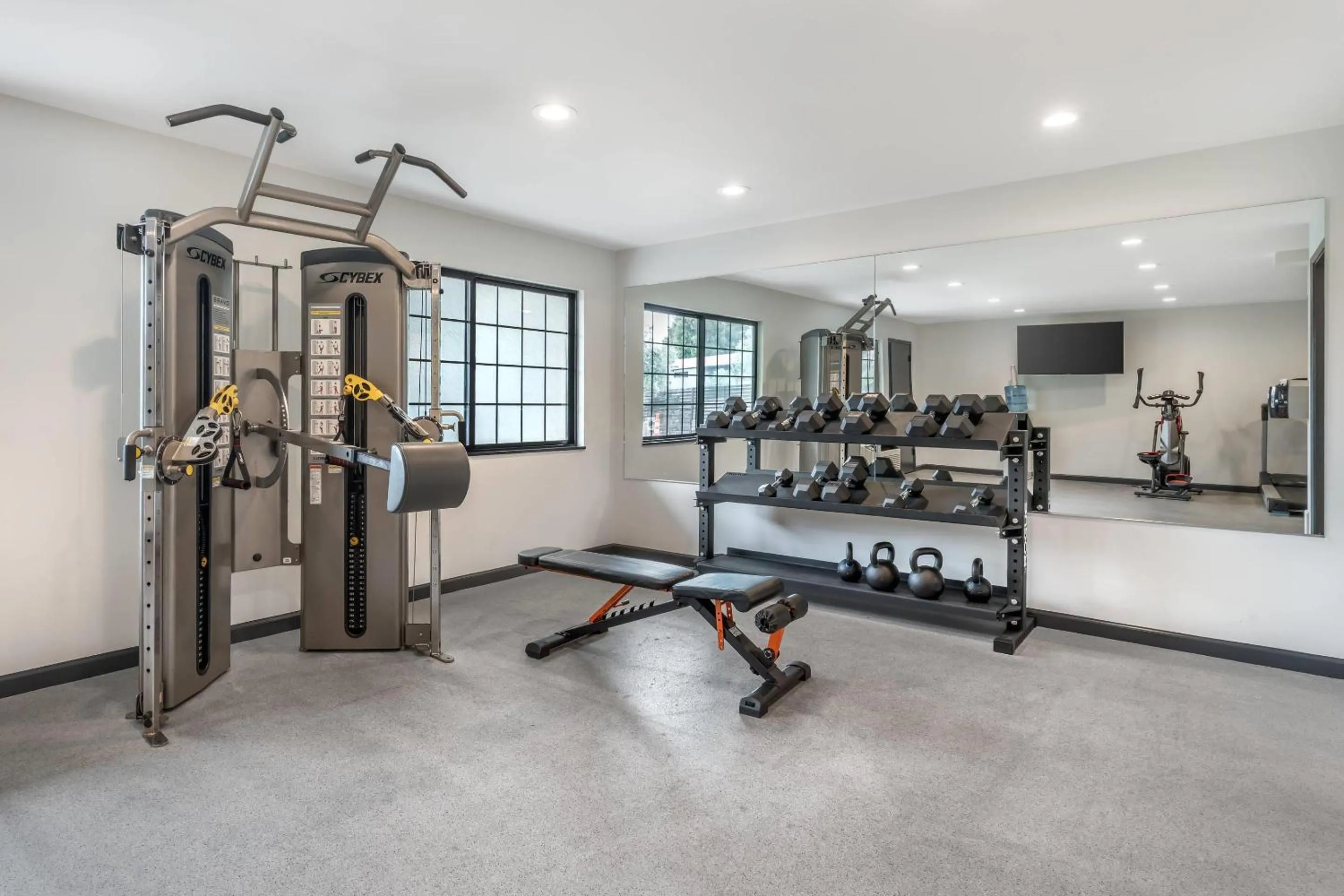 Fitness centre/facilities in The Sandman Santa Rosa Sonoma, an Ascend Collection Hotel
