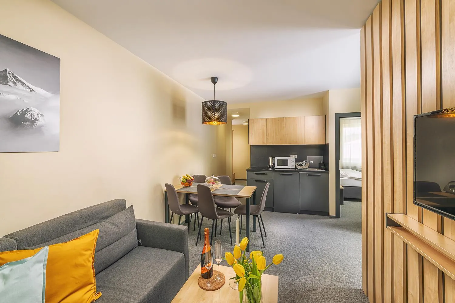 Kitchen or kitchenette in TIMEOUT City Hotel