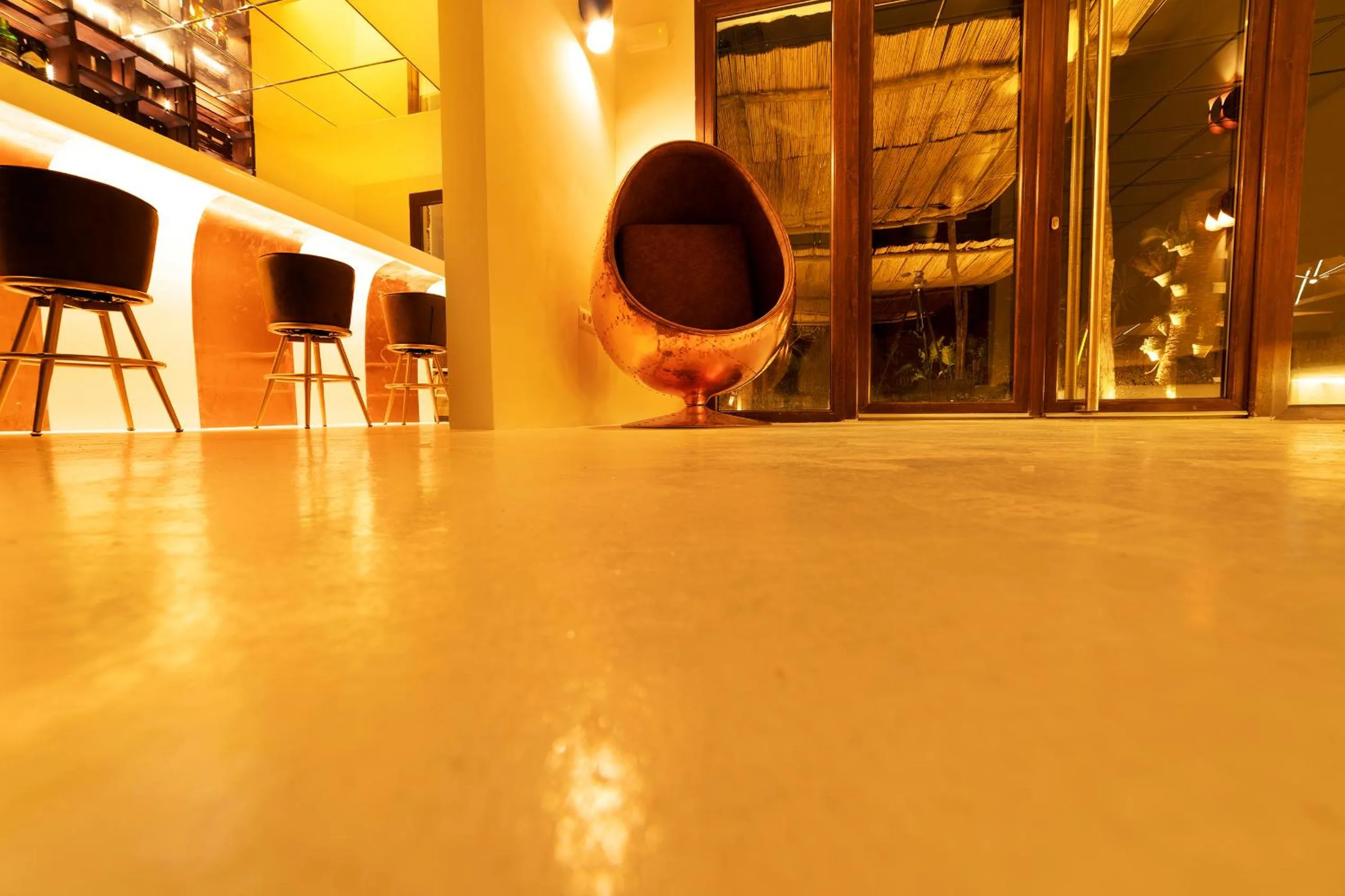 Lounge or bar in PAIISE Hotels