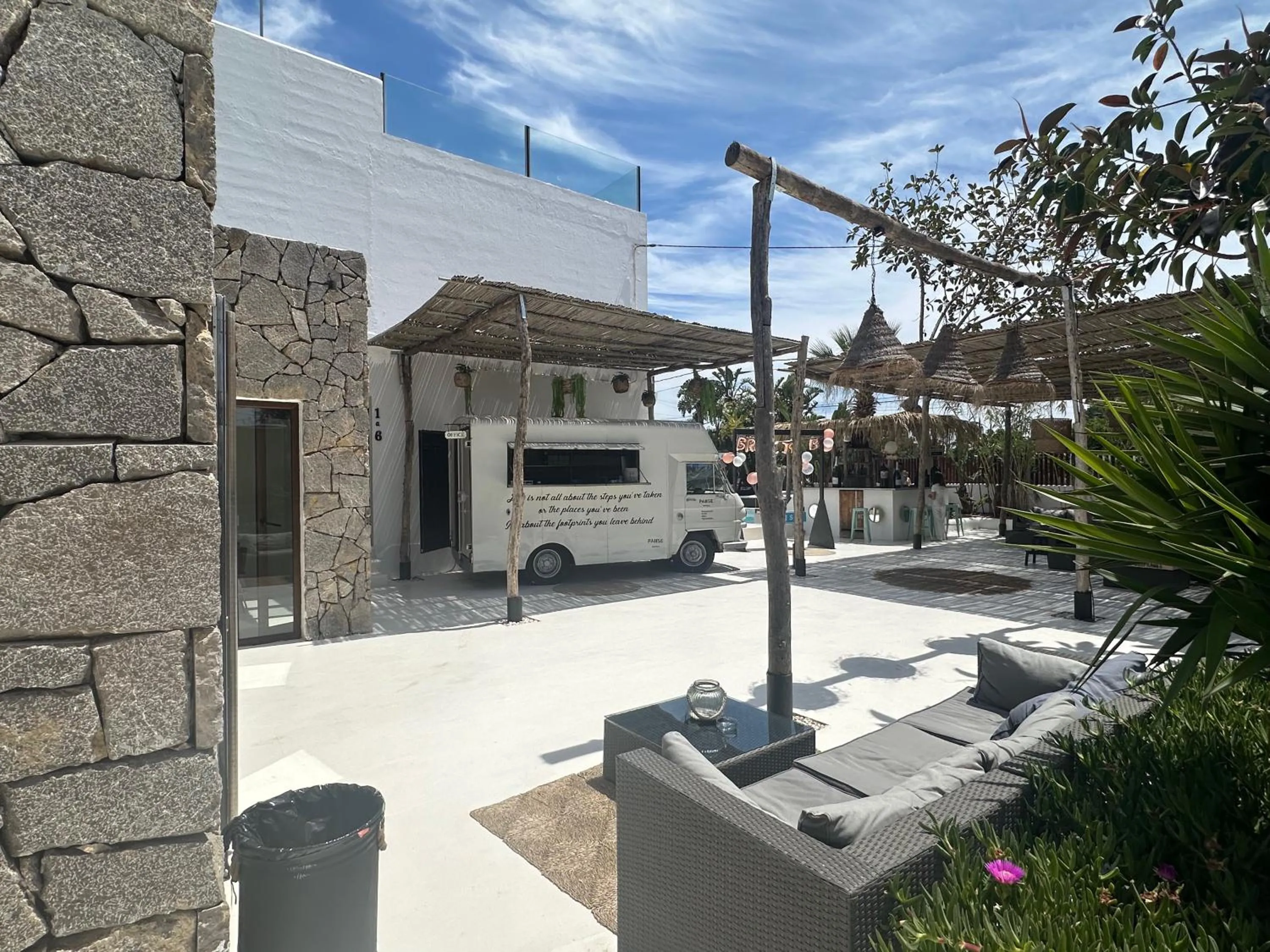 Lobby or reception in PAIISE Hotels