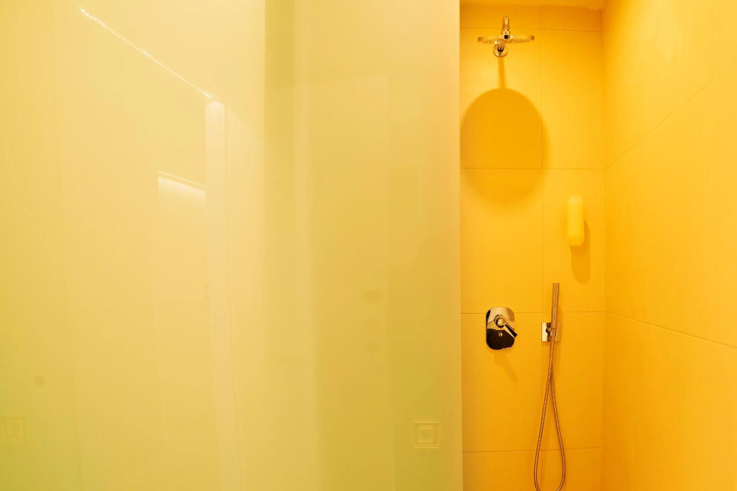 Bathroom in PAIISE Hotels