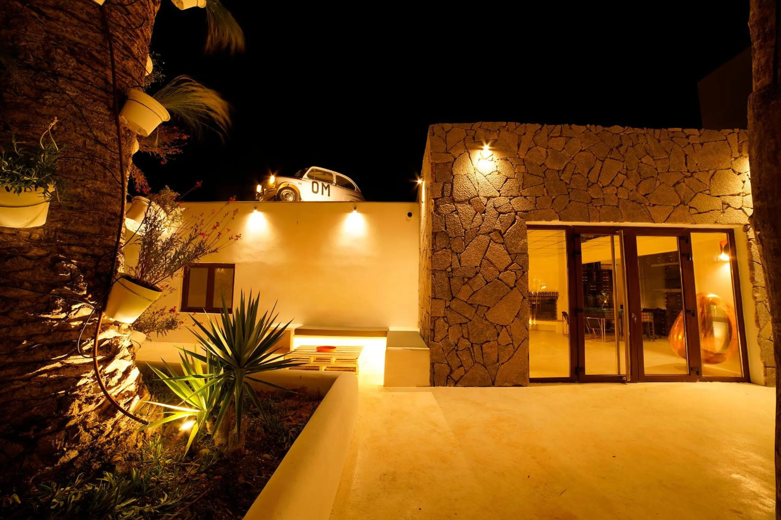 Facade/entrance in PAIISE Hotels