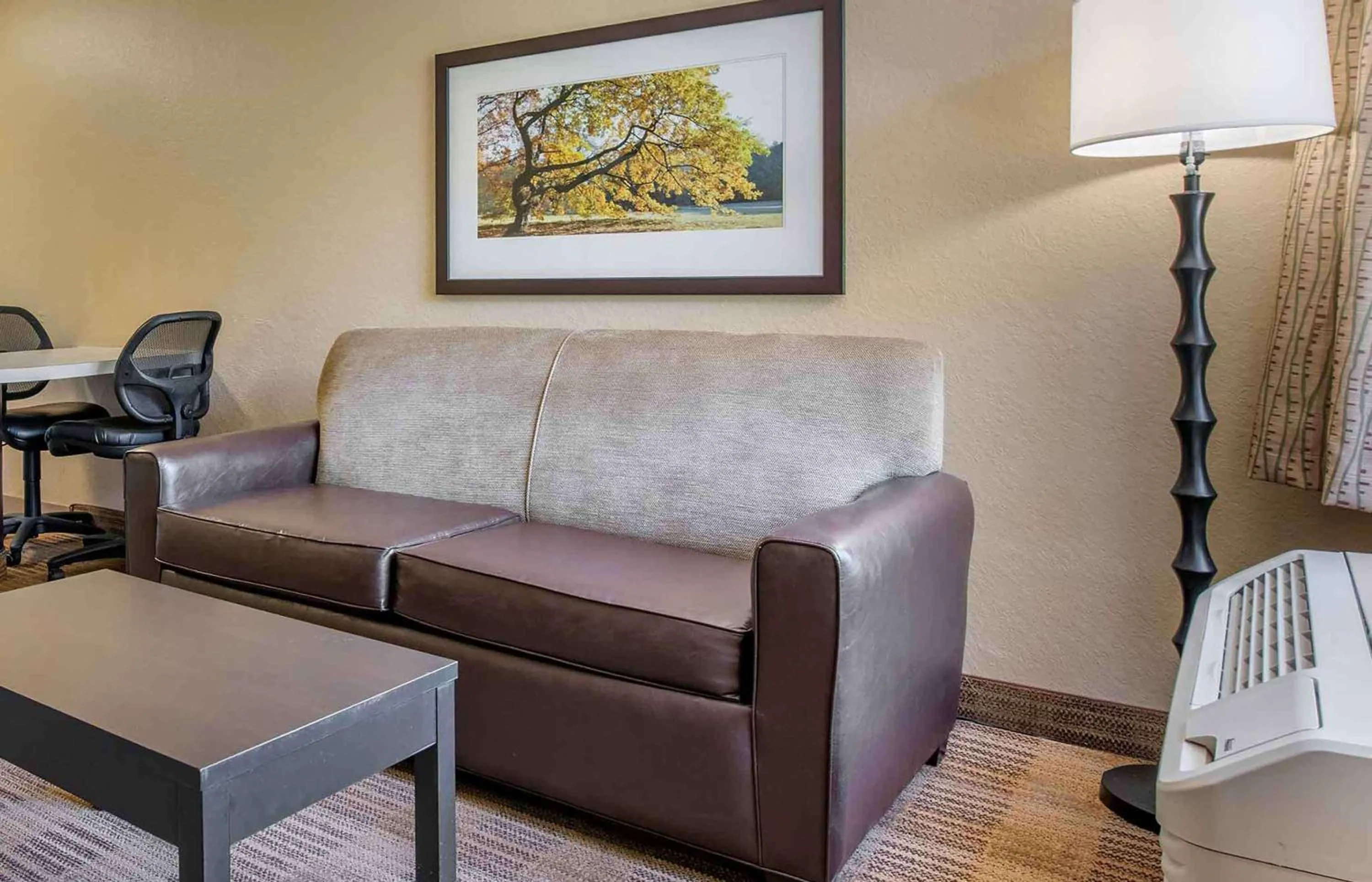 Bedroom in Extended Stay America Suites - Columbia - Columbia Corporate Park