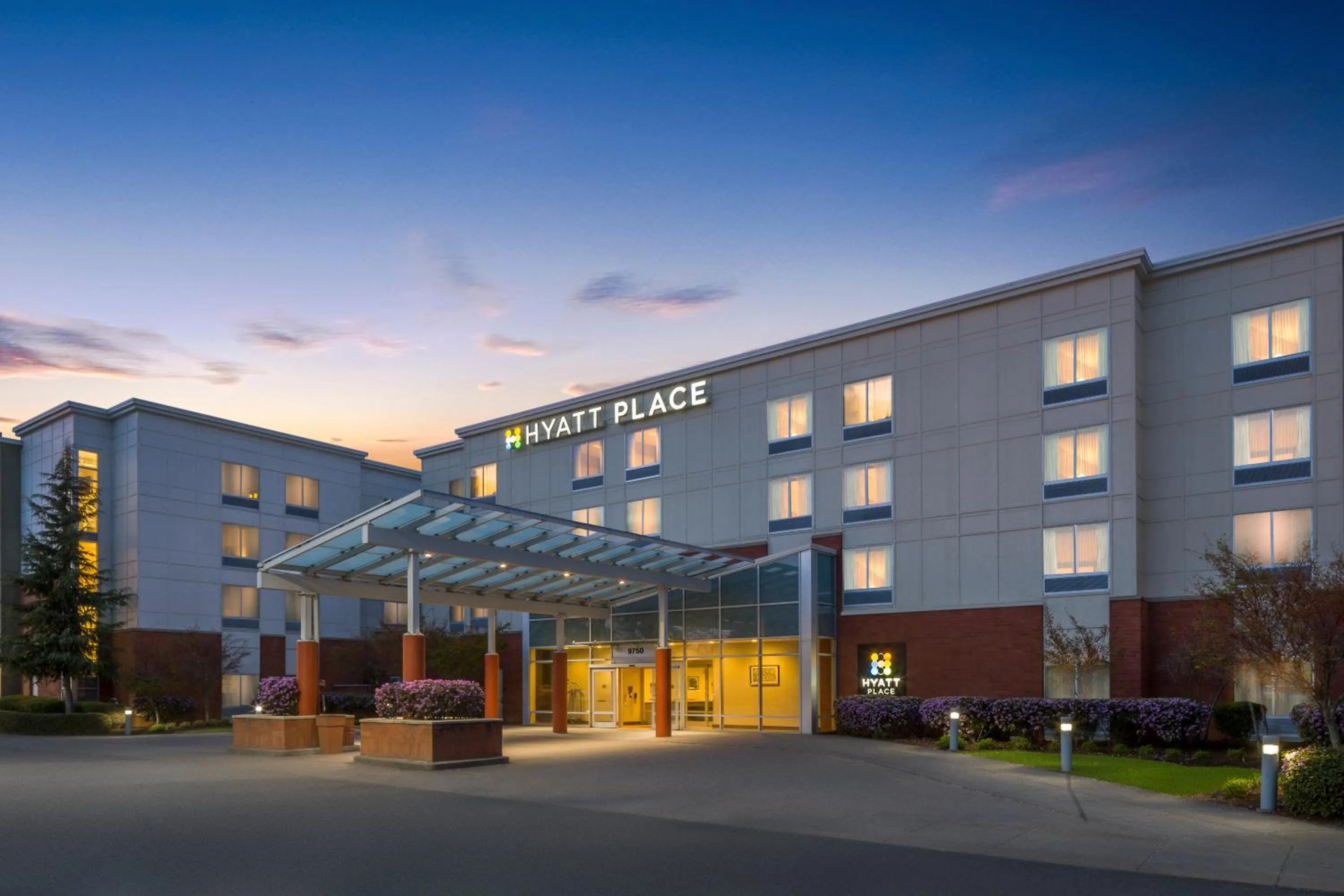 Property building in Hyatt Place Portland Airport/Cascade Station