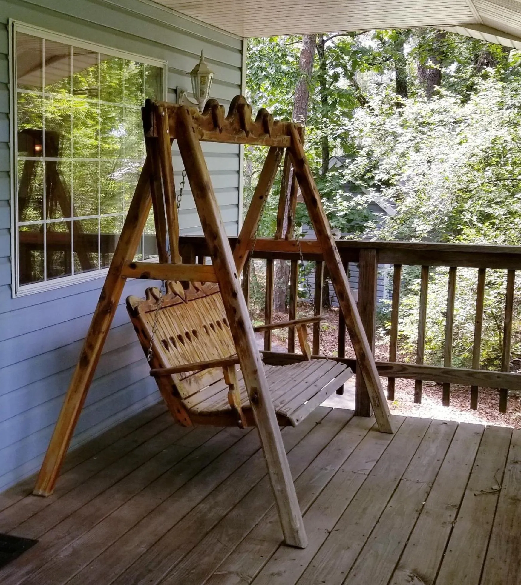 Patio in Evening Shade Inn