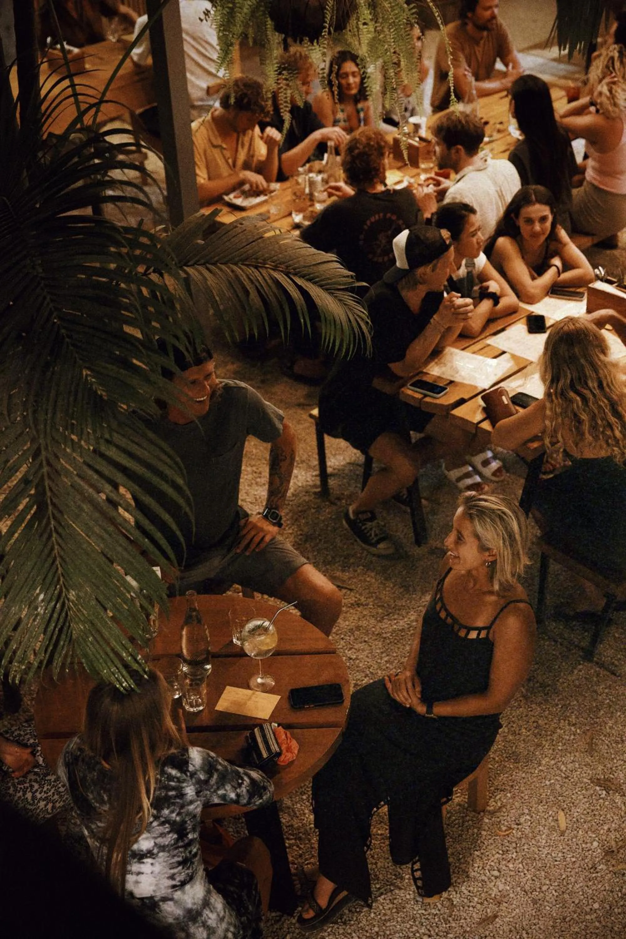 Restaurant/places to eat in Somos