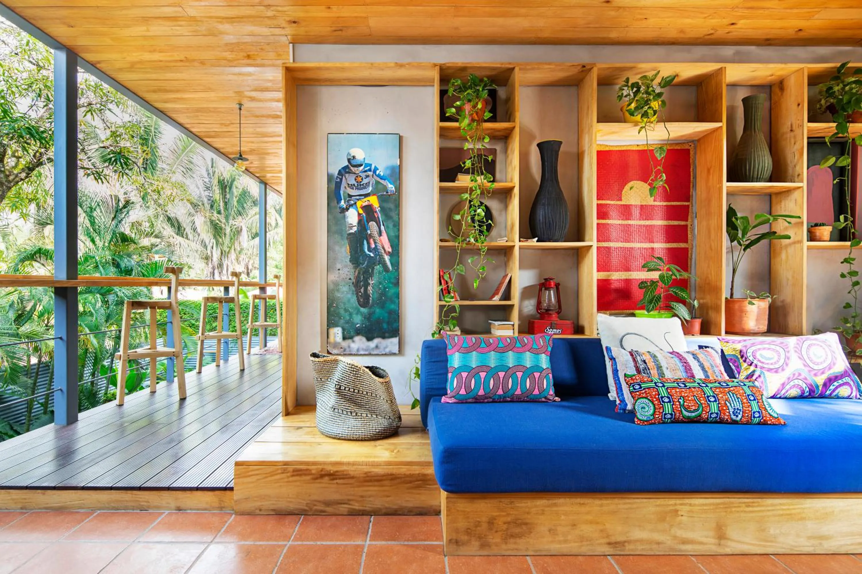 Communal lounge/ TV room in Somos