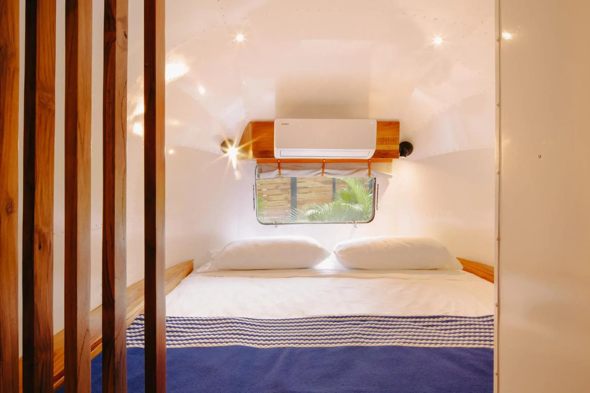 Caravan in Somos Caravan in Somos