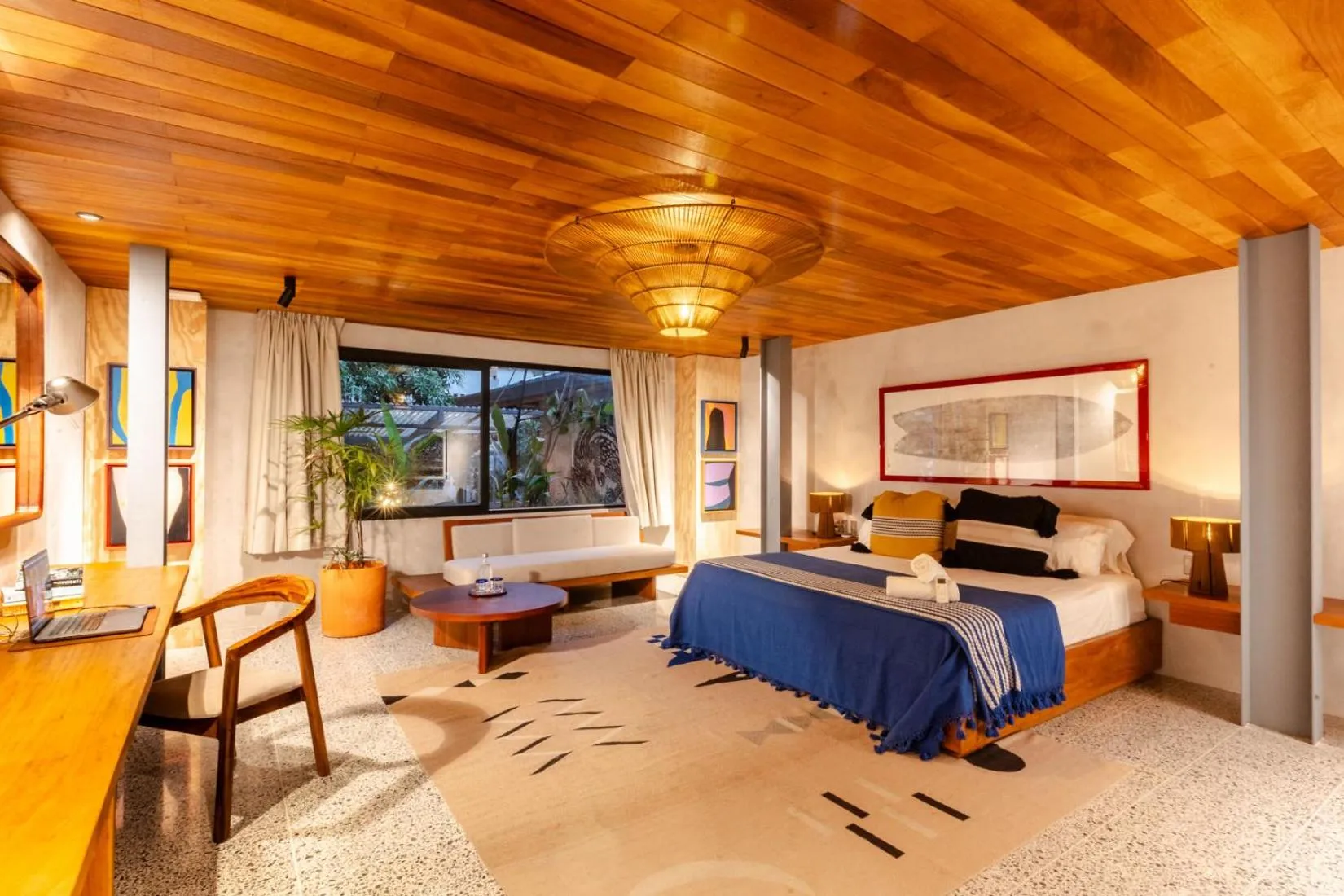 Bedroom, Bed in Somos