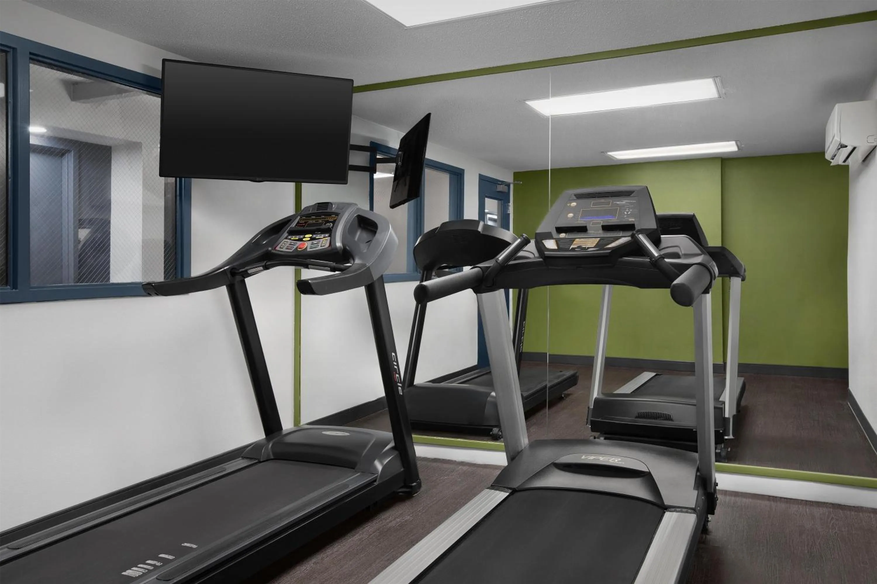 Fitness centre/facilities in Spark by Hilton Denver East I 70