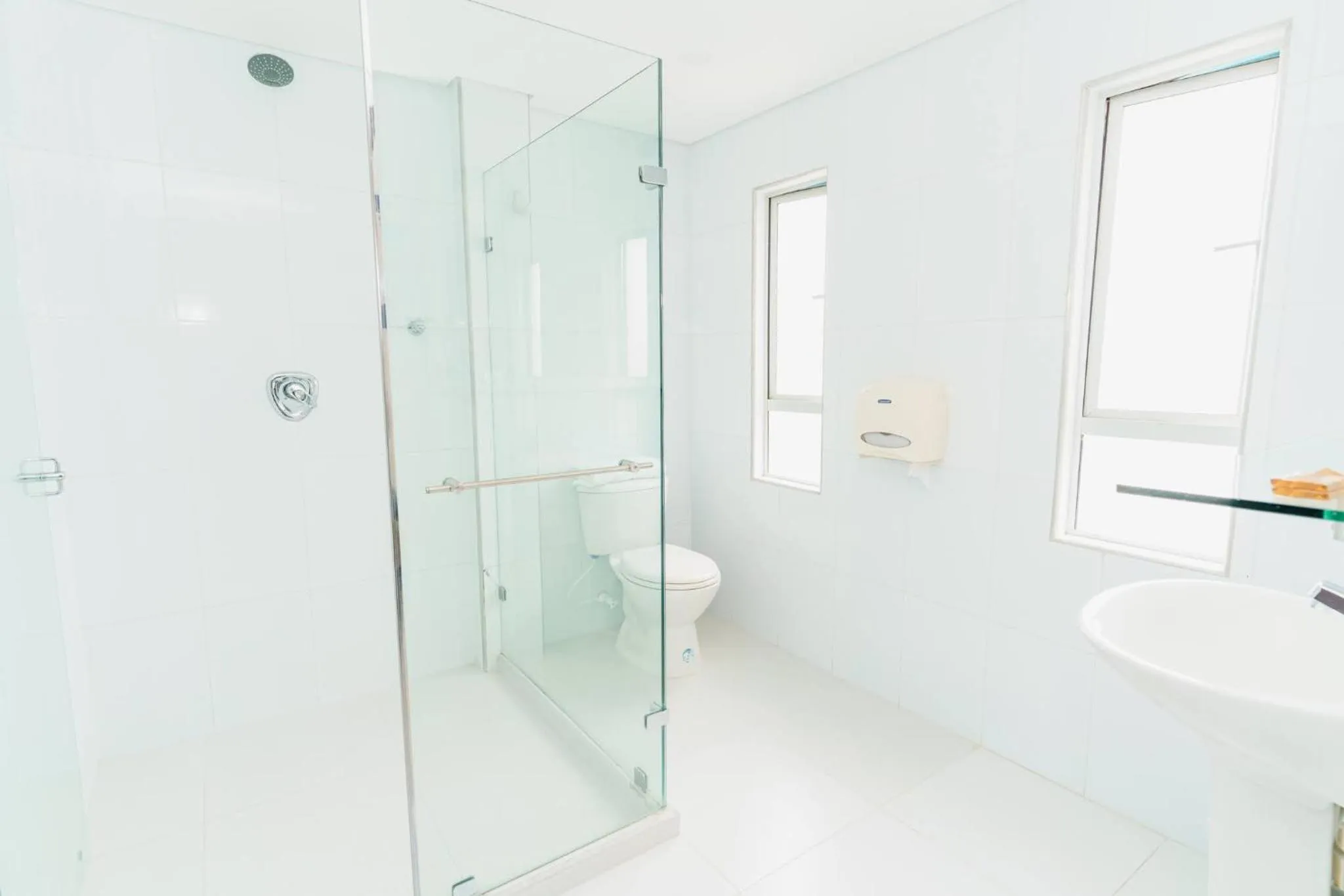 Shower in Hotel Las Molas