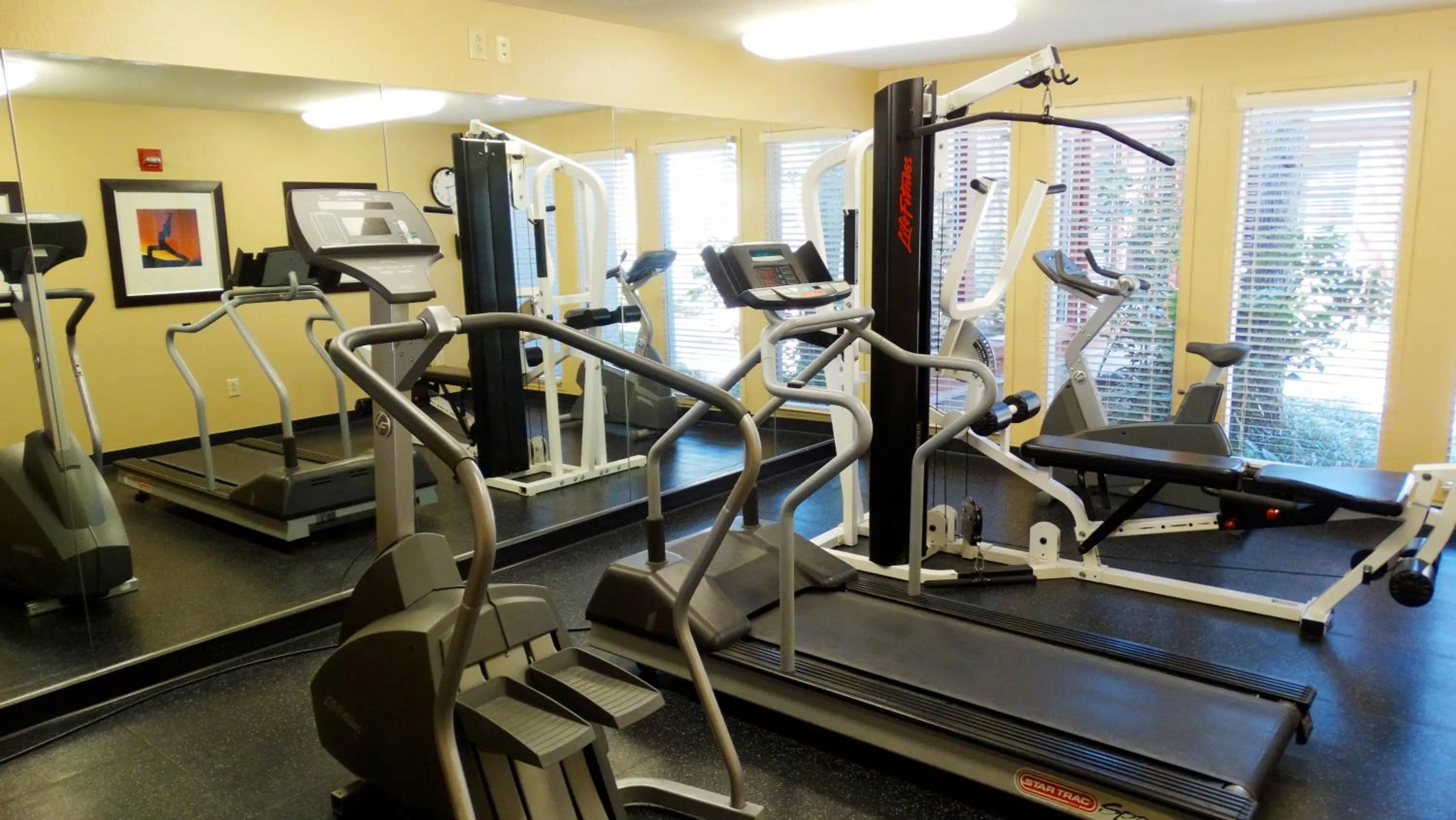 Fitness centre/facilities in Extended Stay America Select Suites - Dallas - Richardson