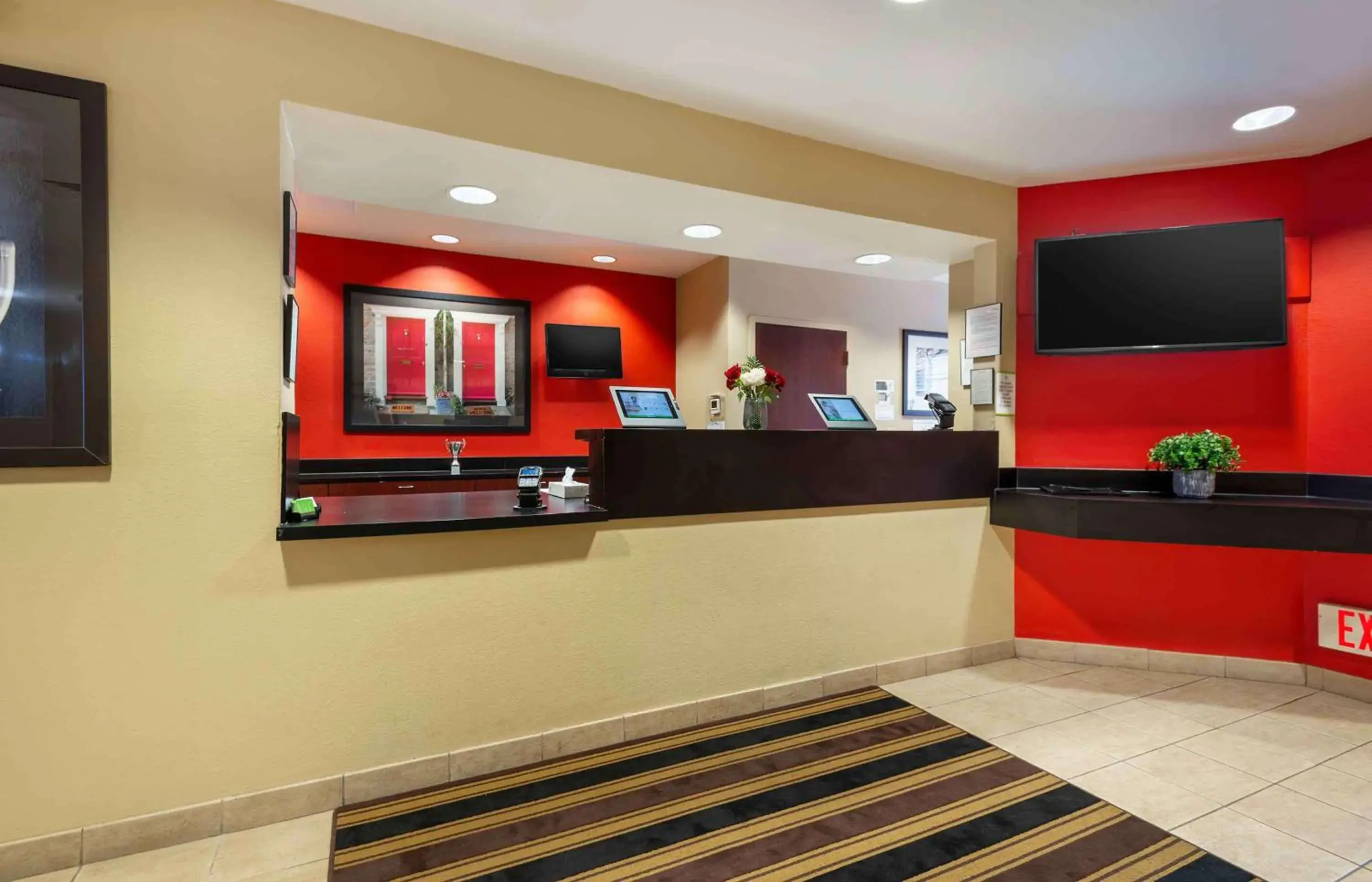 Lobby or reception in Extended Stay America Suites - Secaucus - Meadowlands Lobby or reception in Extended Stay America Suites - Secaucus - Meadowlands