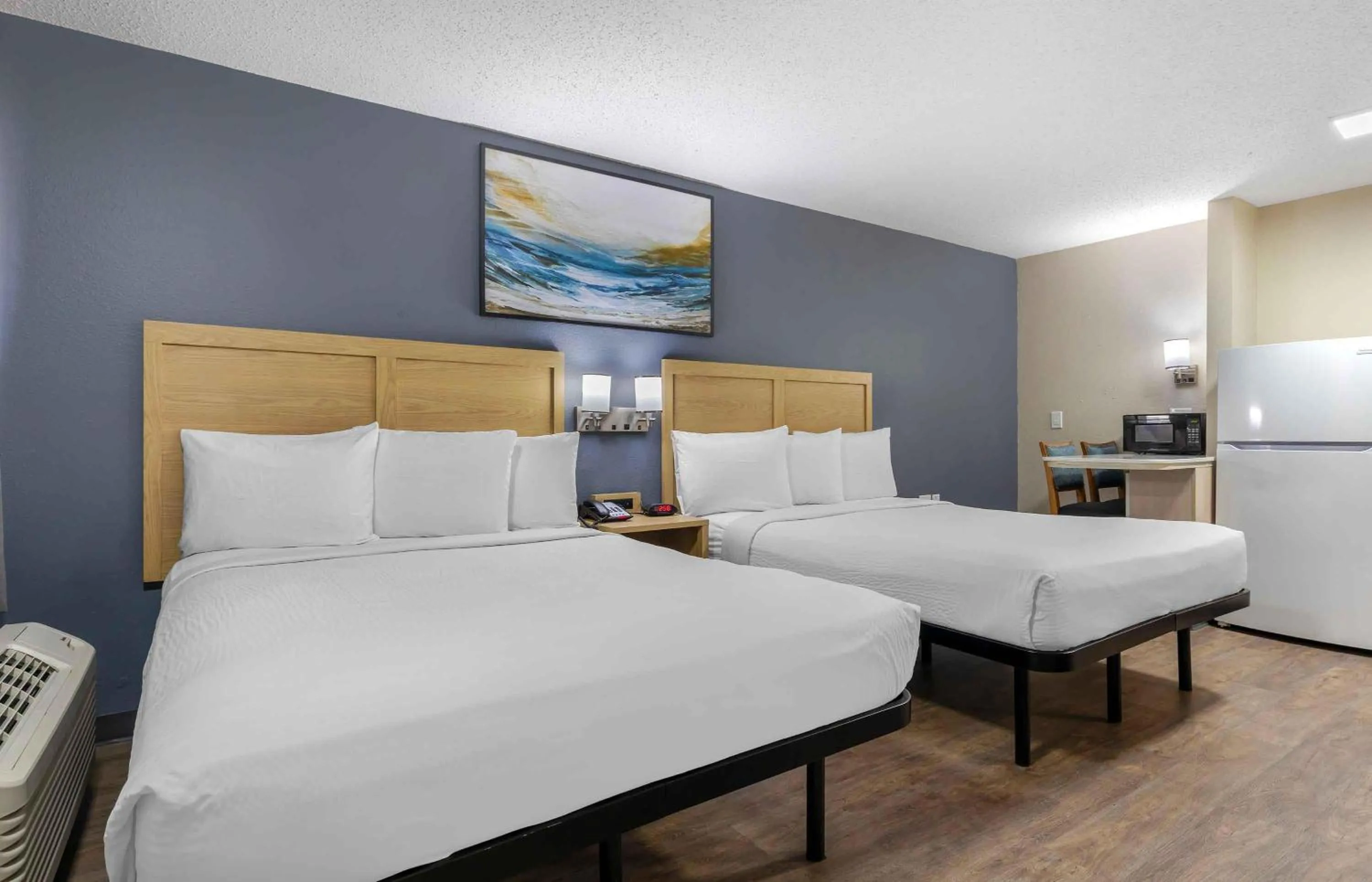 Bedroom, Bed in Extended Stay America Suites - Arlington